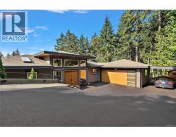 Bathroom - 1205 Hillgrove Rd, North Saanich, BC V8L5K7 Photo 6