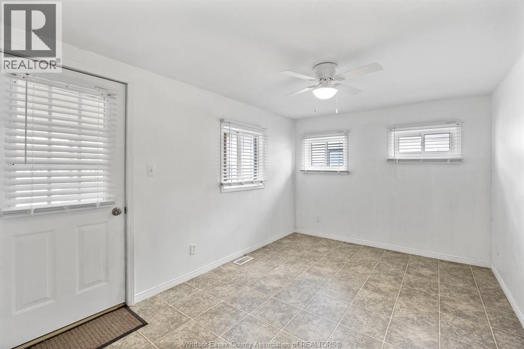 326 BEVERLY, Essex — photo 7