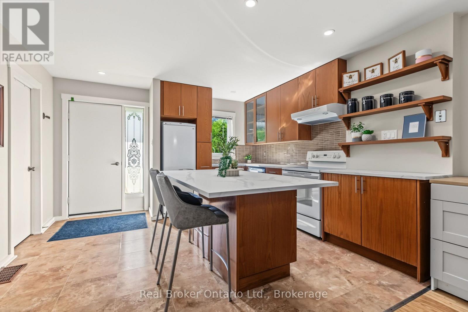 31 - 127 FAIRWAY CRESCENT, Collingwood — photo 5