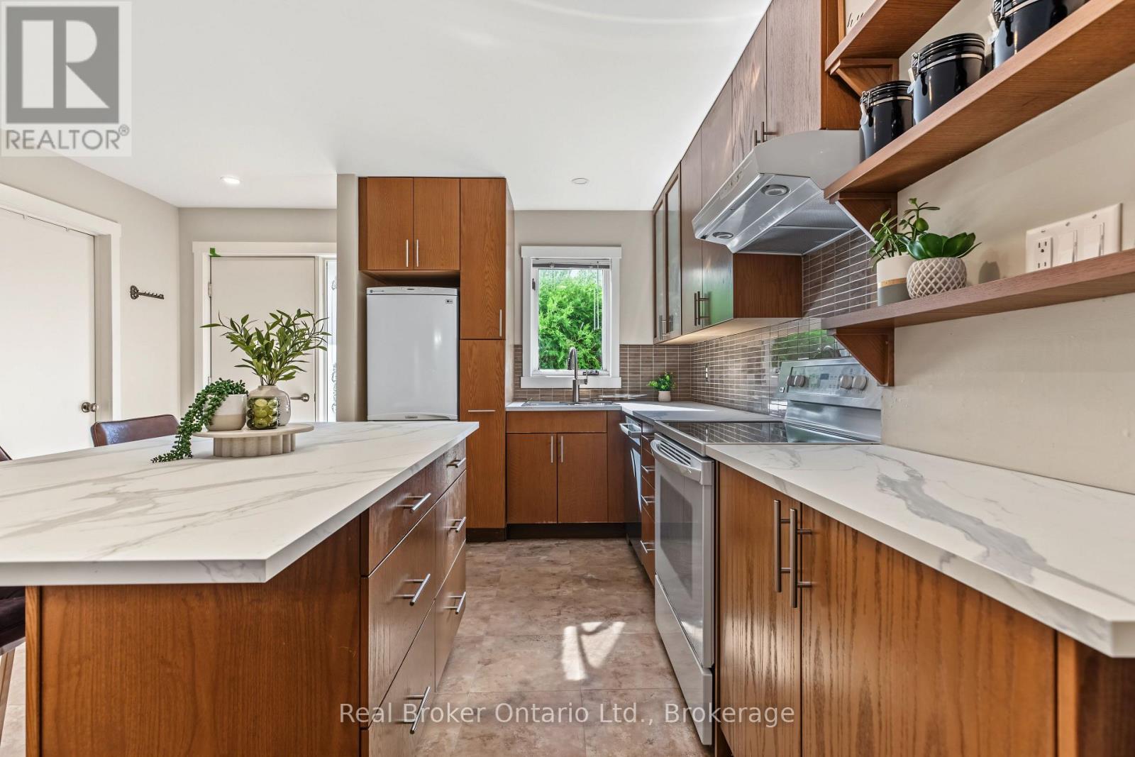 31 - 127 FAIRWAY CRESCENT, Collingwood — photo 8