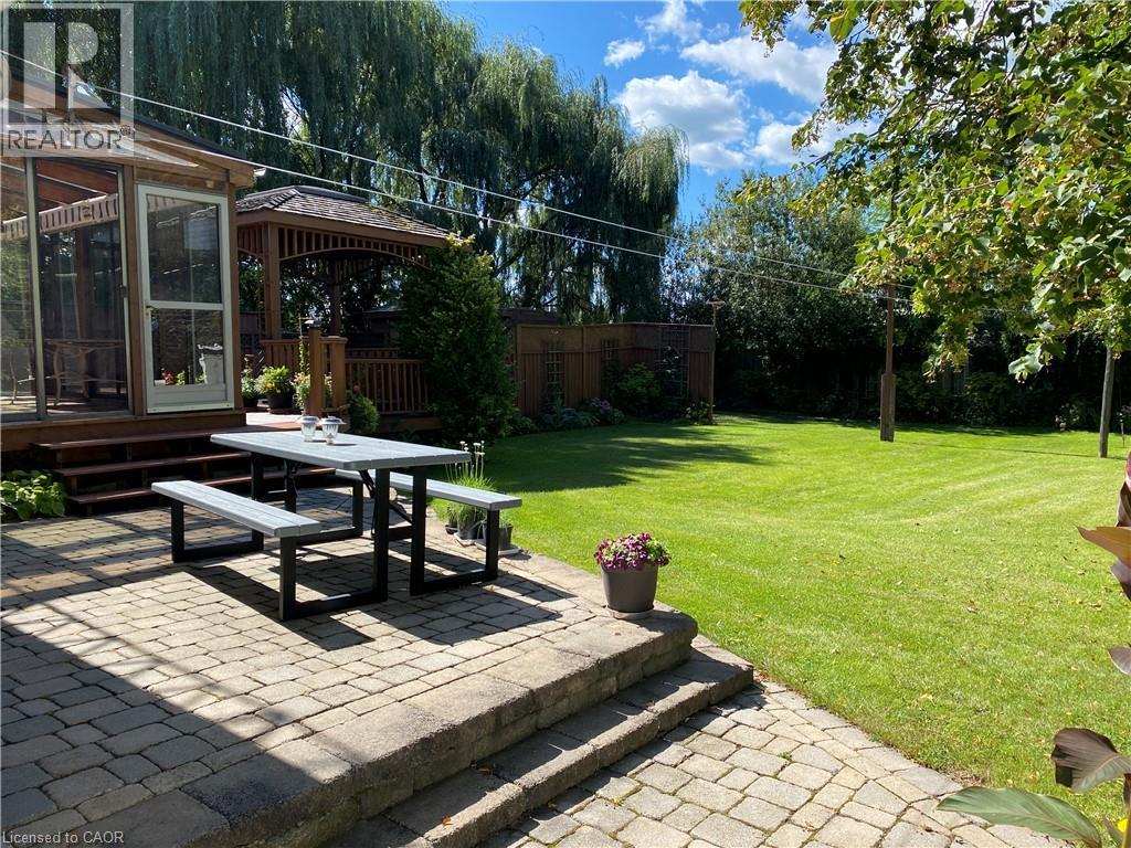 3076 GRASSIE Road - 37