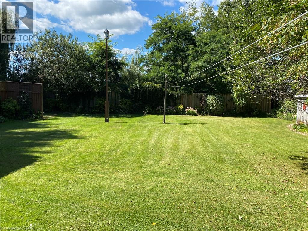 3076 GRASSIE Road - 38