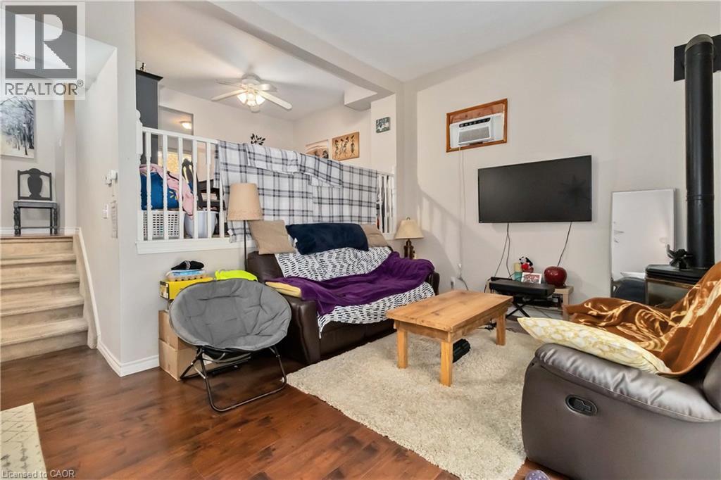 41 RALEIGH Street Unit# A, Brantford — photo 9