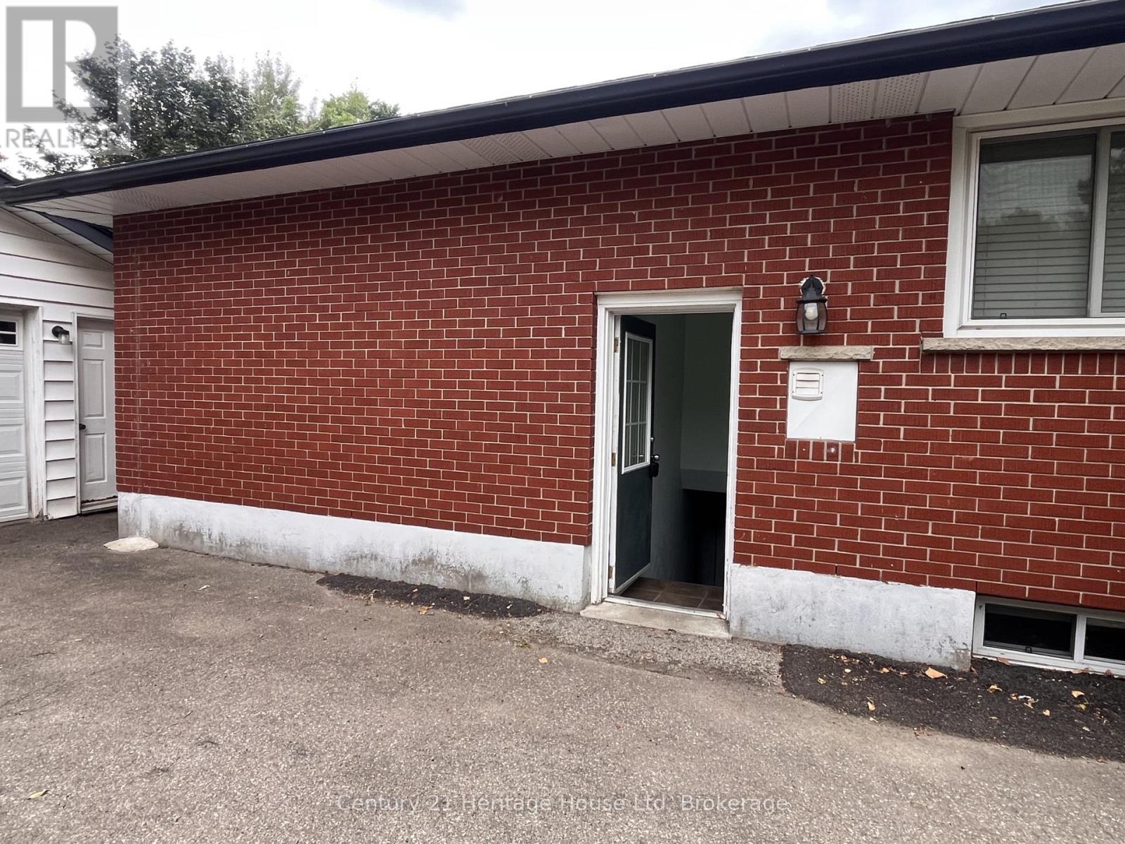 B - 7 HYLAND ROAD, Guelph (Grange Road) — photo 3