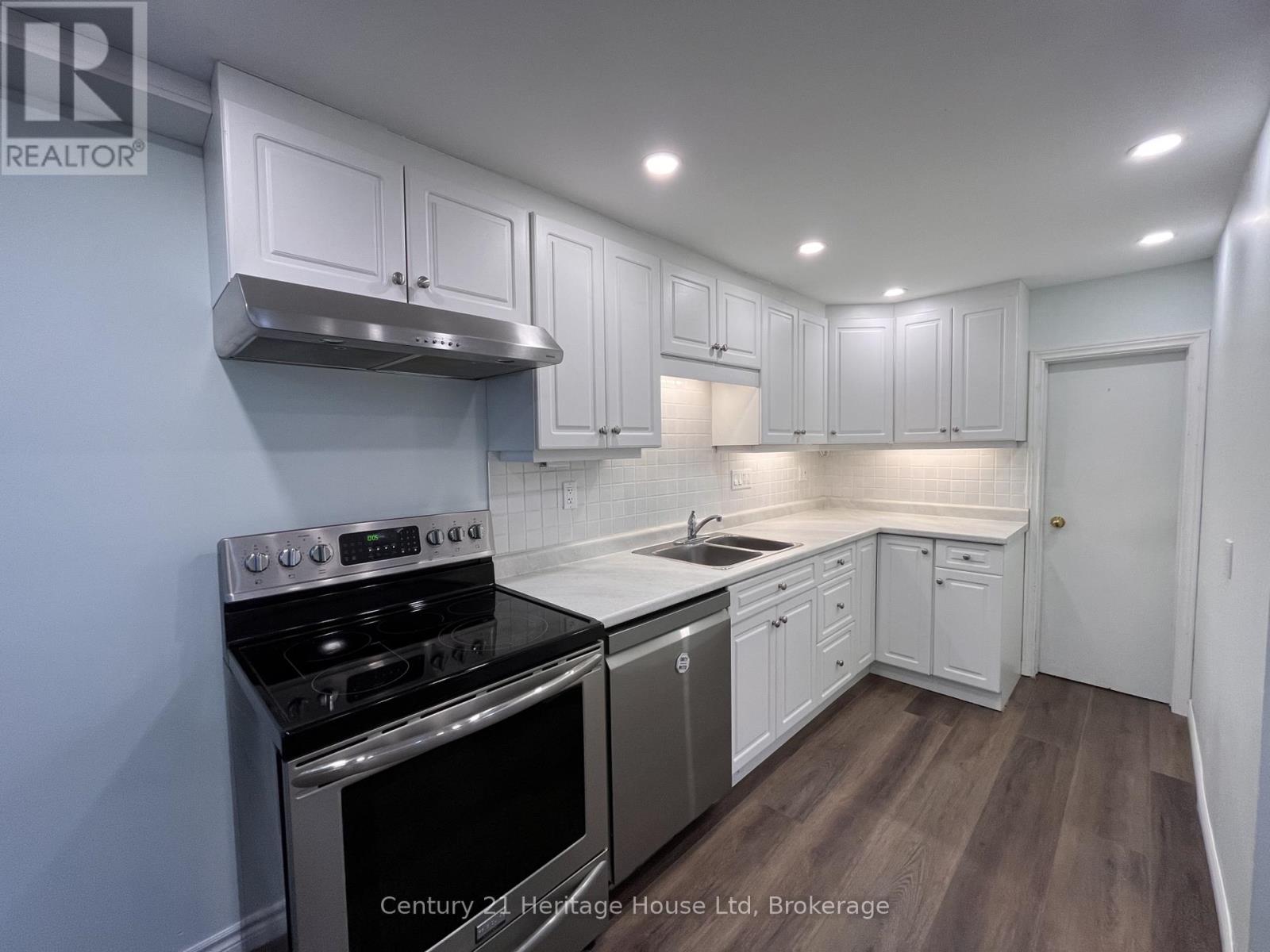 B - 7 HYLAND ROAD, Guelph (Grange Road) — photo 5