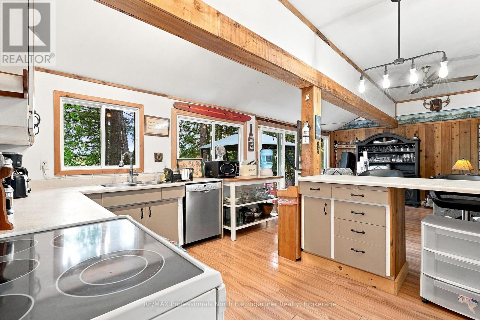 1022 TANAMAKOON LANE, Dysart et al (Harburn) — photo 8