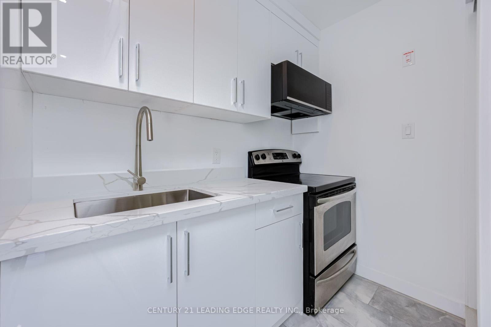 UNIT B - 1375 BATHURST STREET, Toronto (Casa Loma) — photo 4