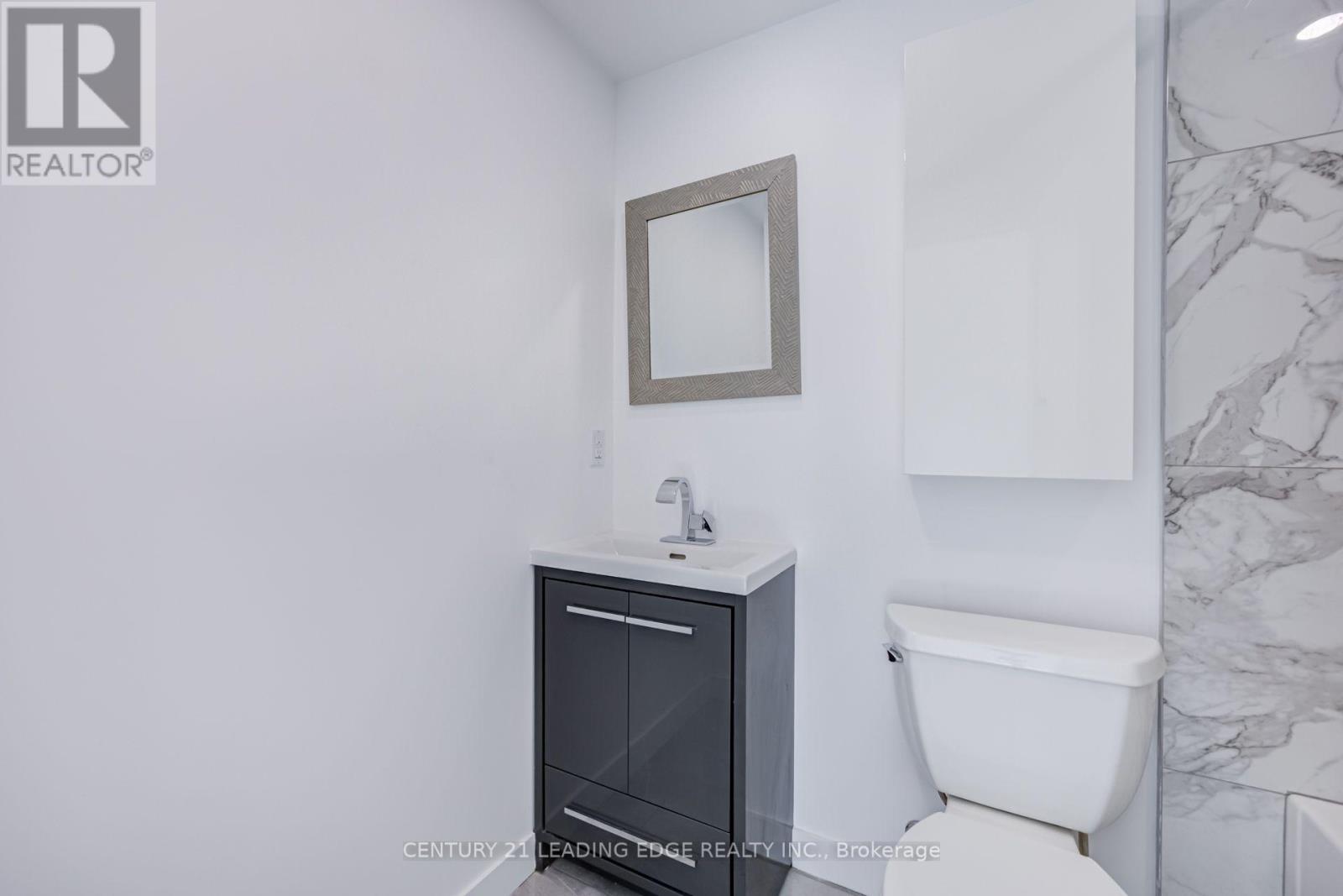 UNIT B - 1375 BATHURST STREET, Toronto (Casa Loma) — photo 5