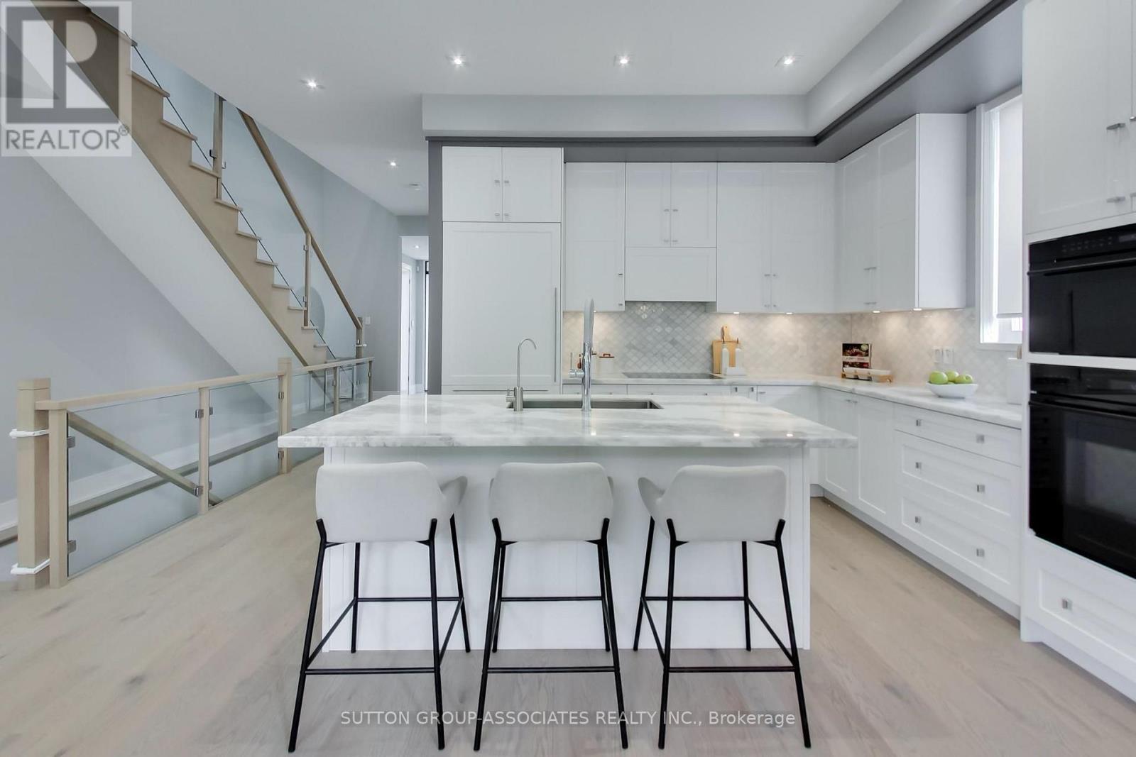 670 WINONA DRIVE - 11