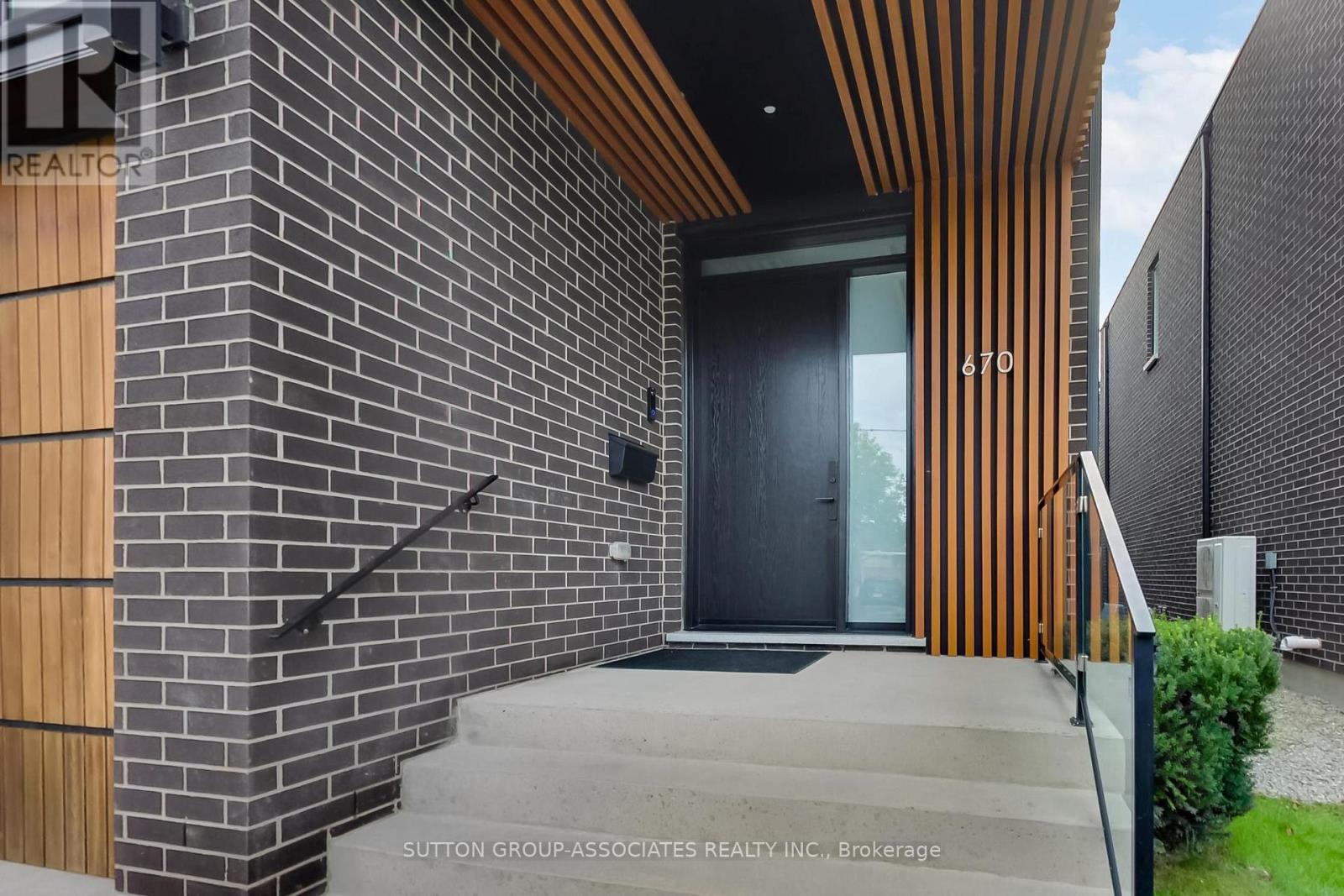 670 WINONA DRIVE - 2
