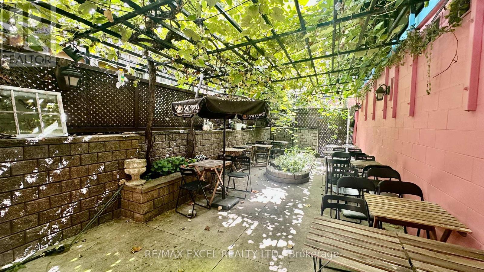 383 DUNDAS STREET E, Toronto (Moss Park) — photo 9
