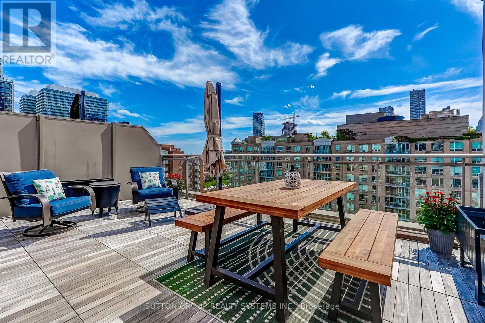 #PH807 39 JARVIS STREET - 29