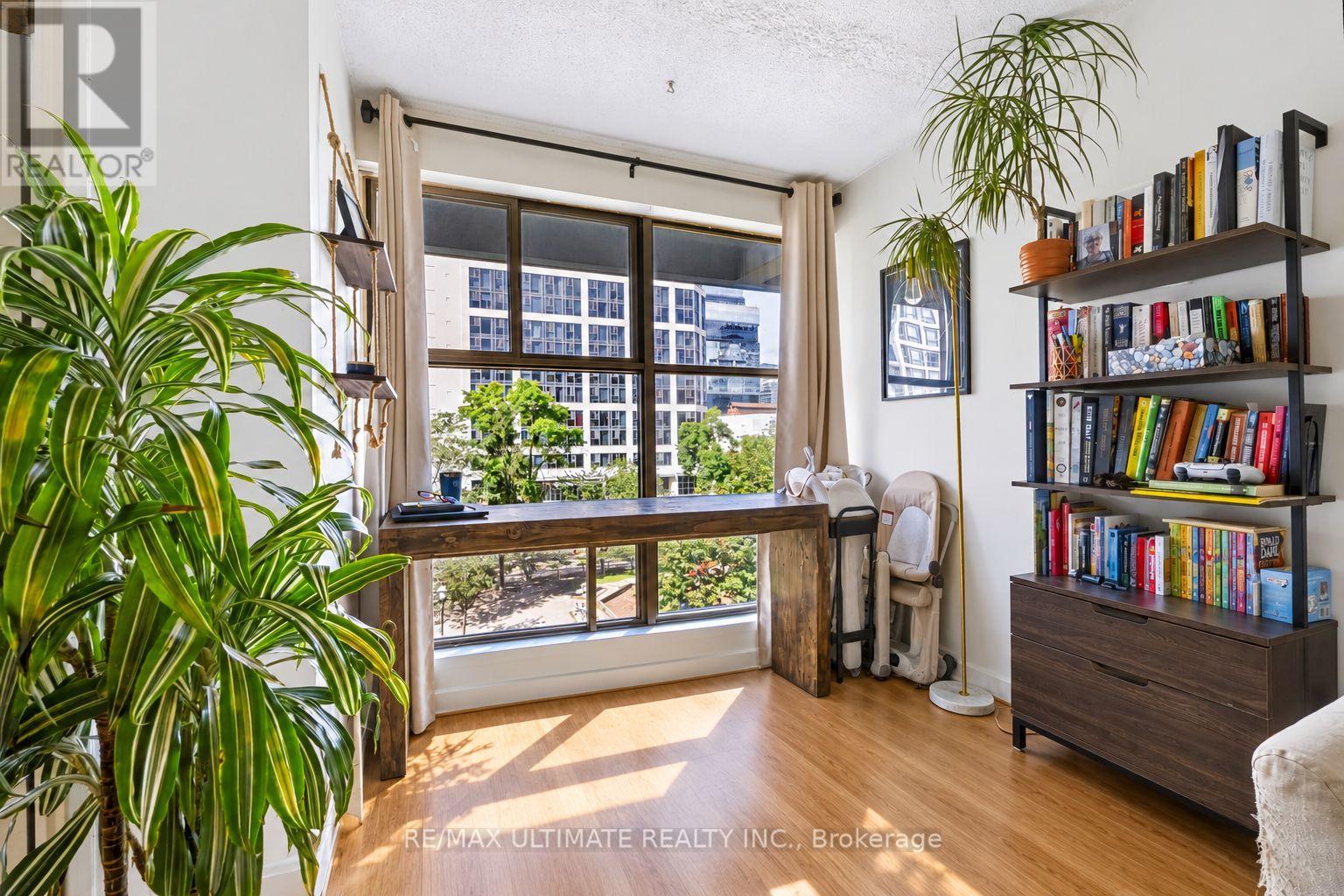 #513 65 SCADDING AVENUE - 13