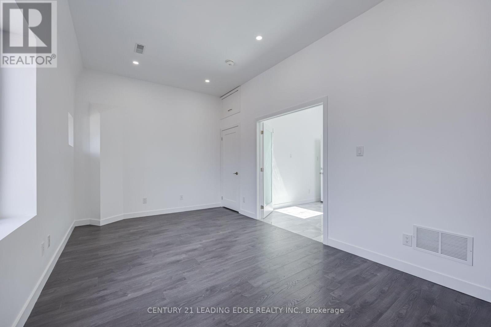 UNIT B - 1375 BATHURST STREET, Toronto (Casa Loma) — photo 9