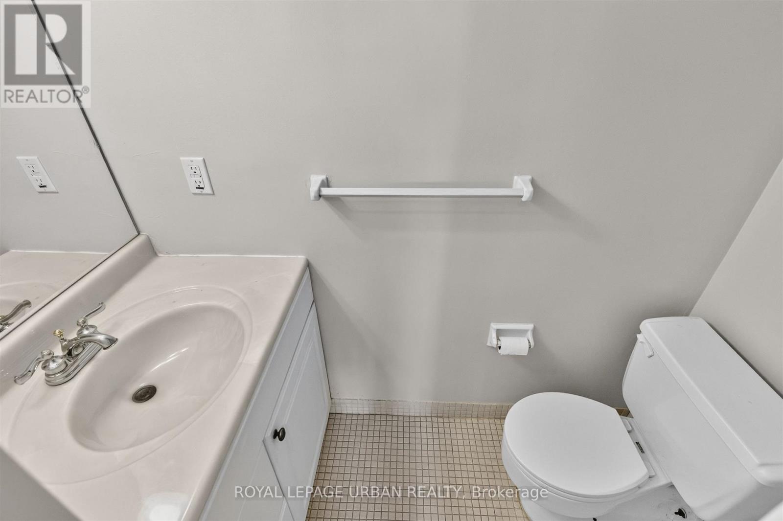 #703 1135 LOGAN AVENUE - 28