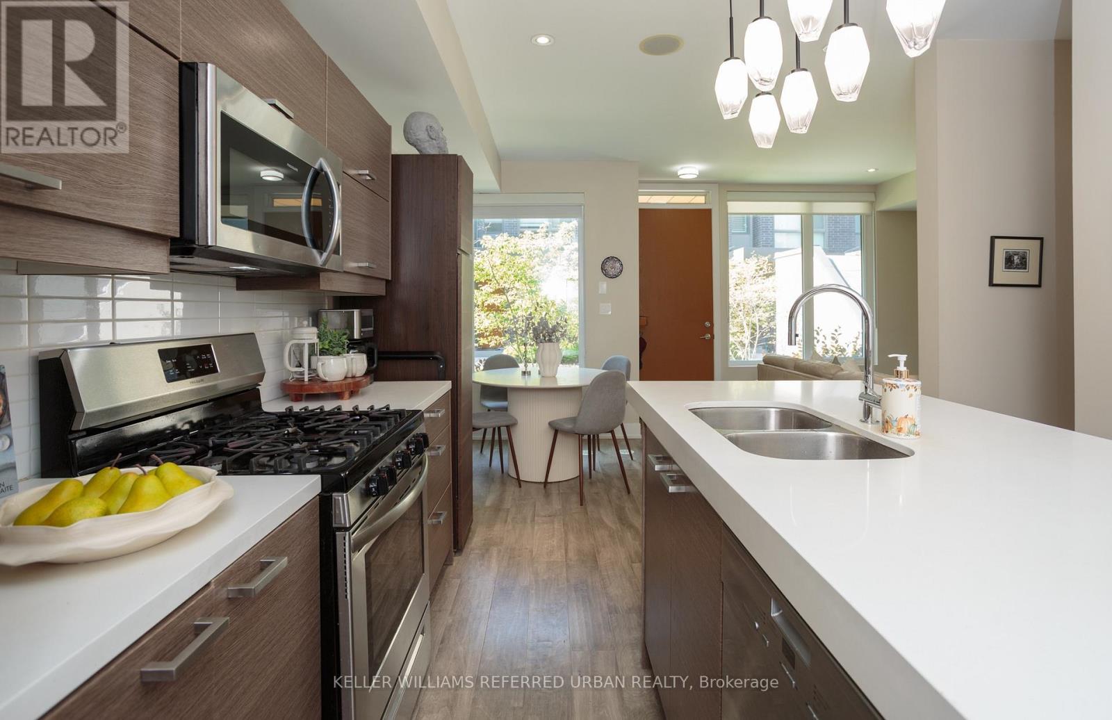 #312 46 CURZON STREET - 10
