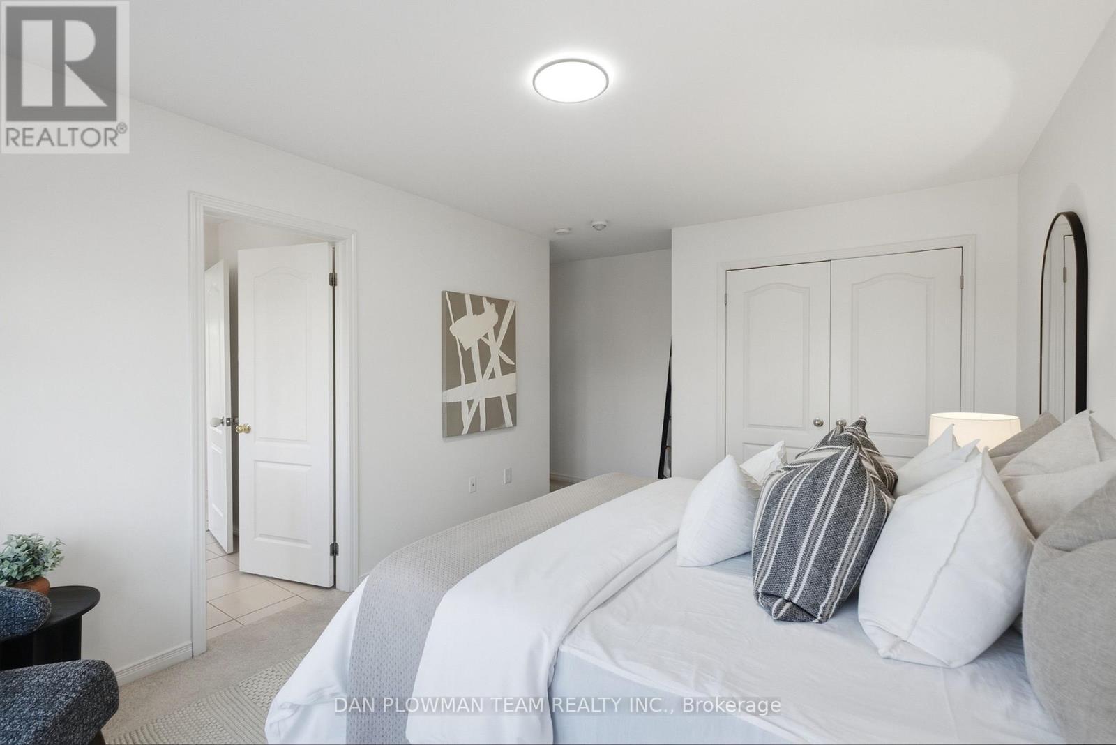 2560 Bandsman Crescent, Oshawa, ON photo 33