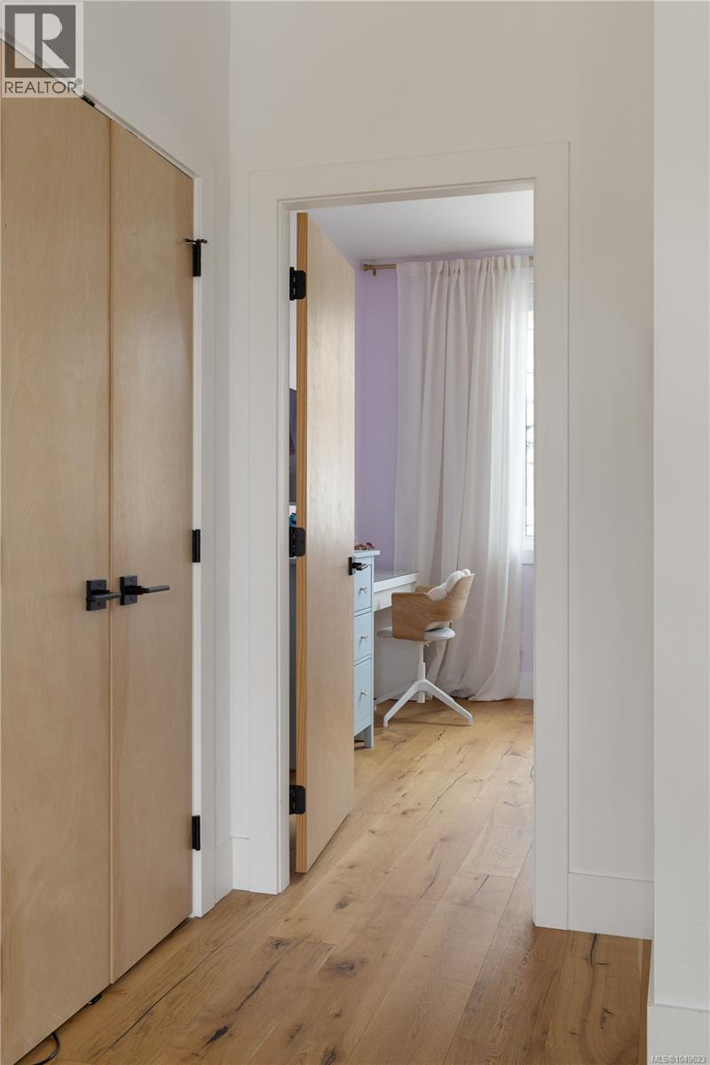 1149 Spirit Crt - Image 20