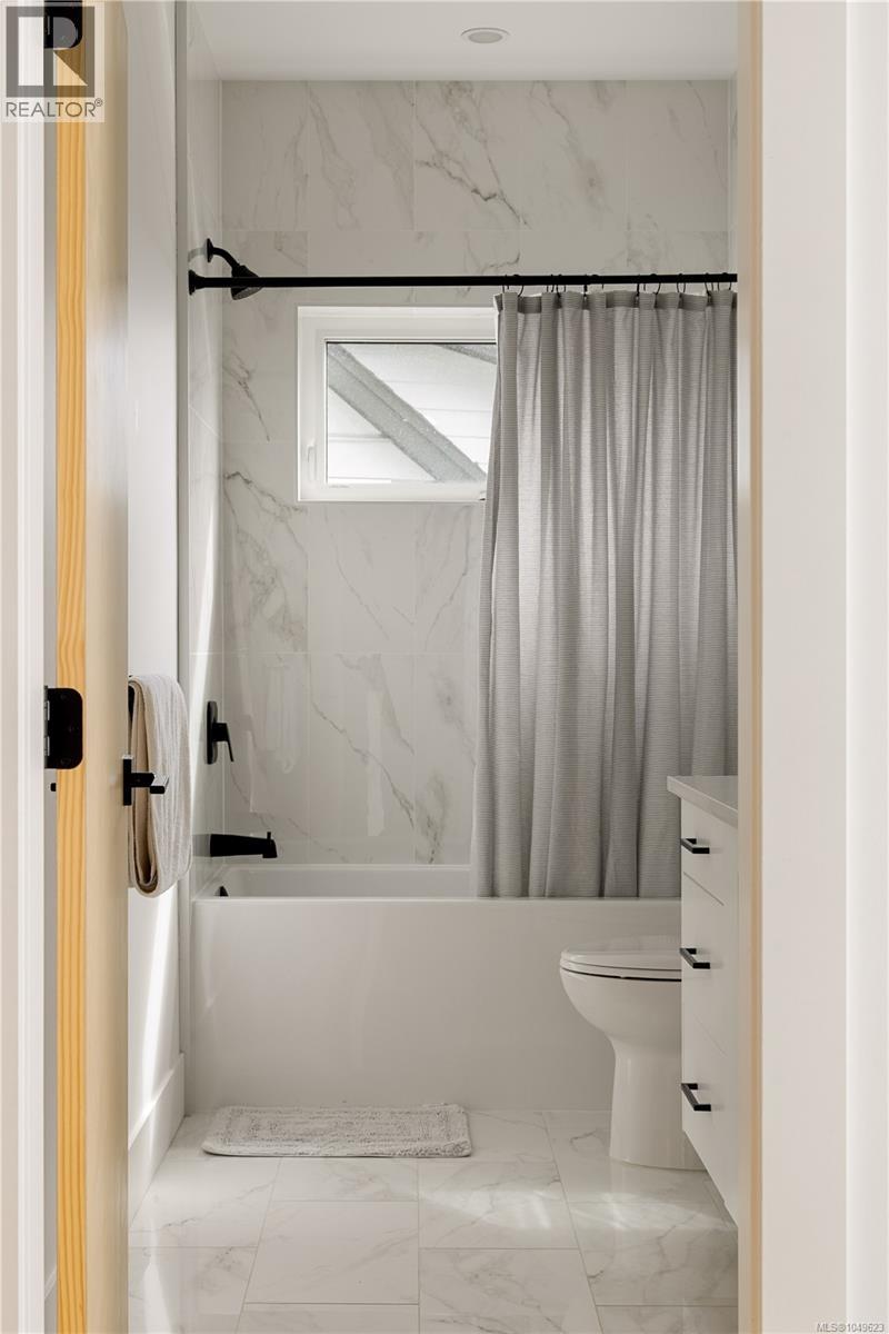 1149 Spirit Crt - Image 22
