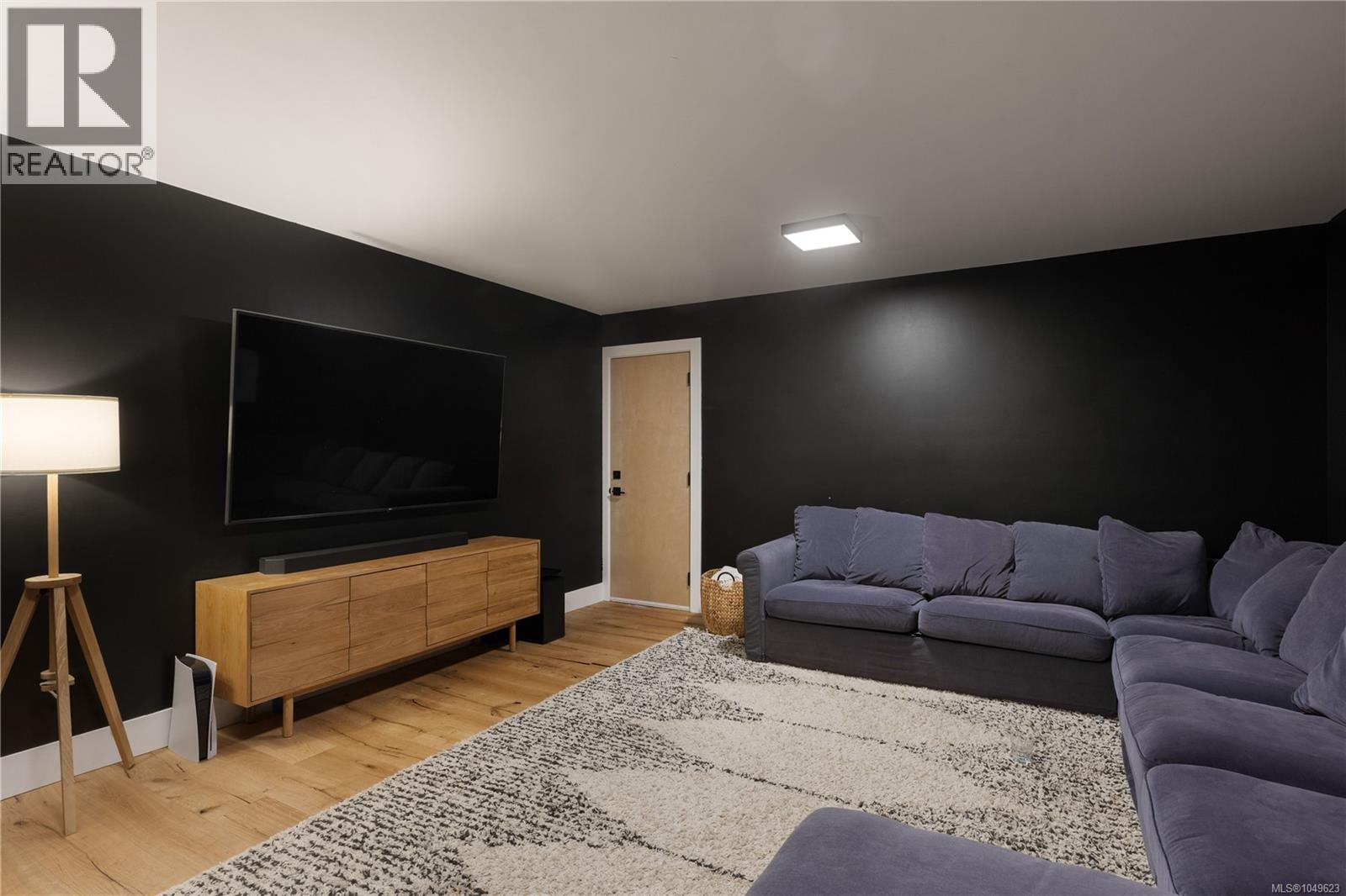 1149 Spirit Crt - Image 24