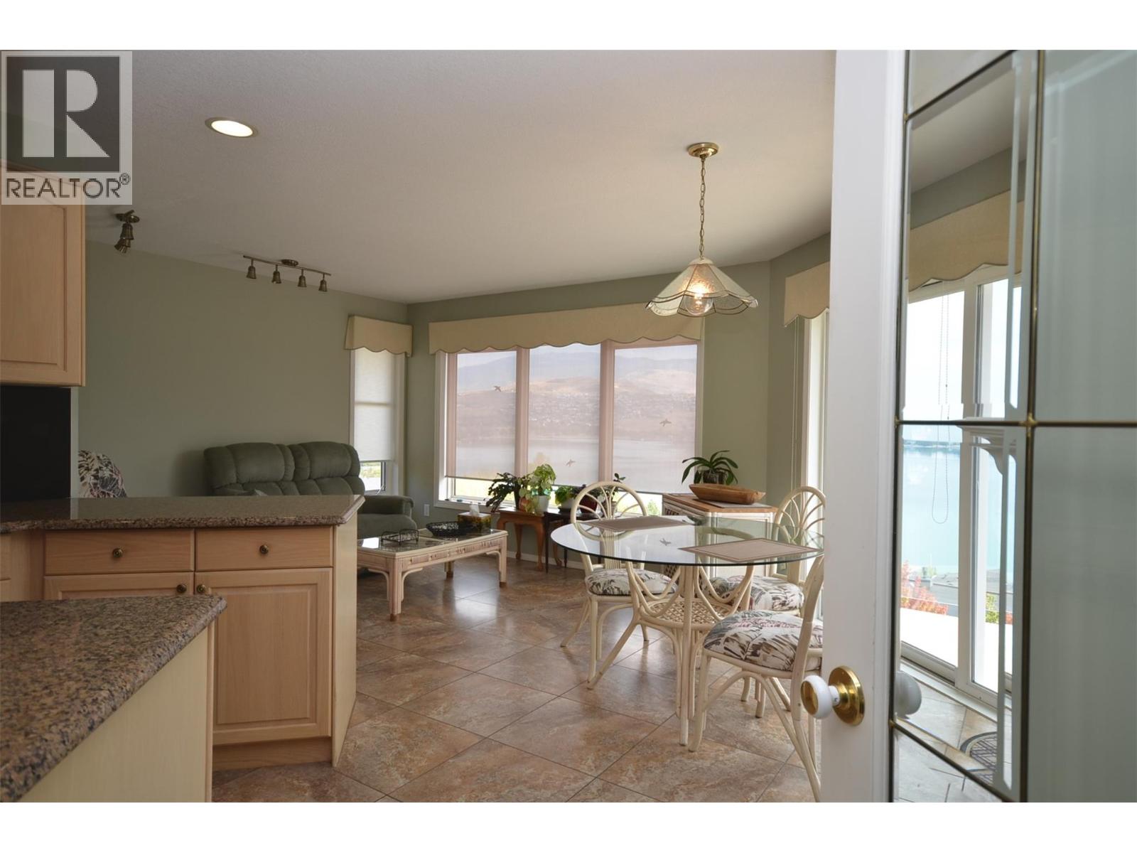 7927 Stoneridge Drive - Image 18
