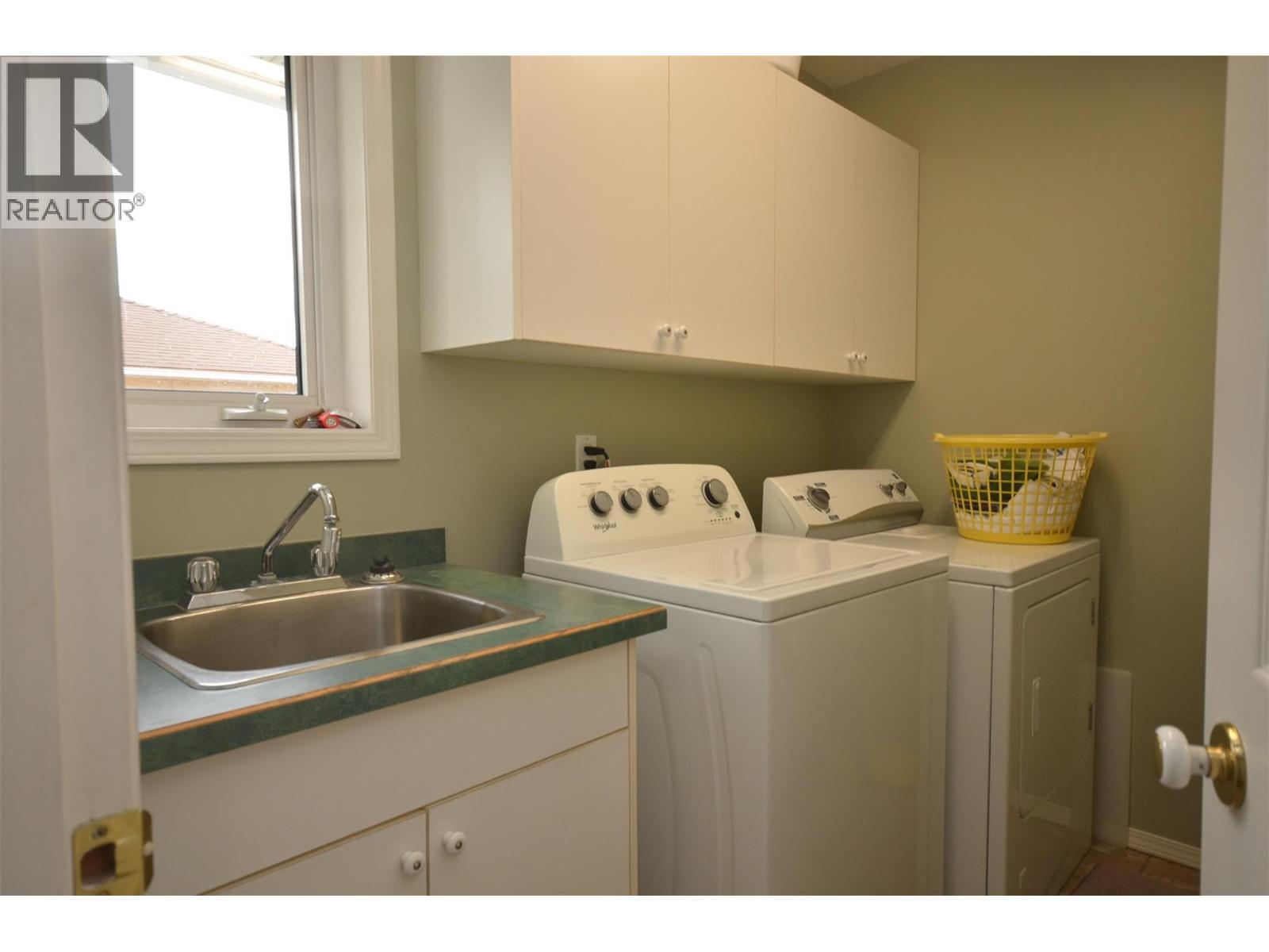 7927 Stoneridge Drive - 74