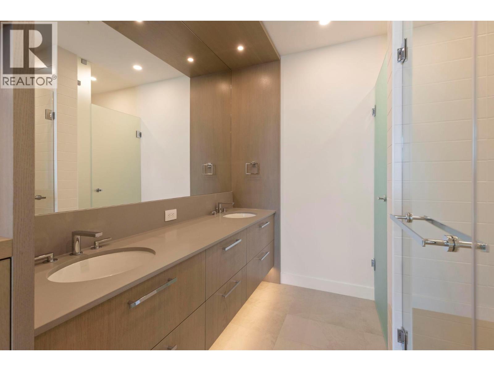 #303 3409 Lakeshore Road - 15