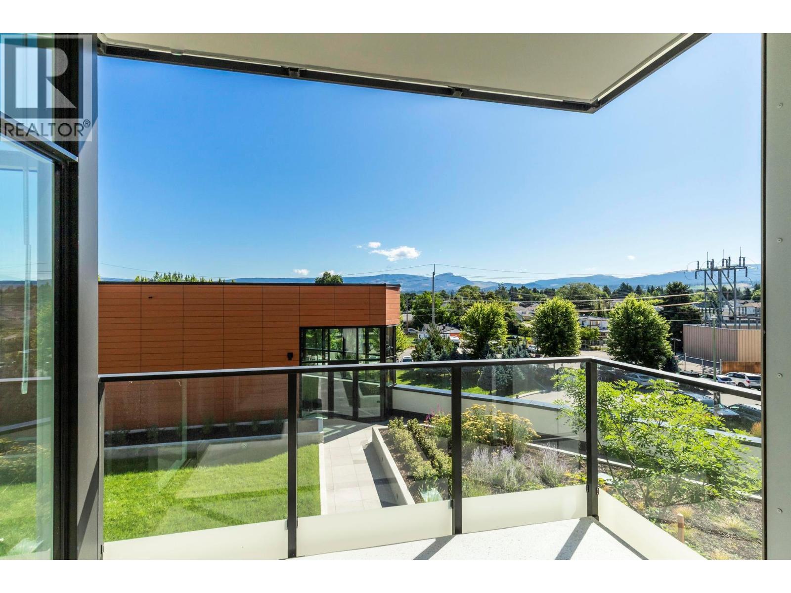 3409 Lakeshore Road Unit# 303, Kelowna