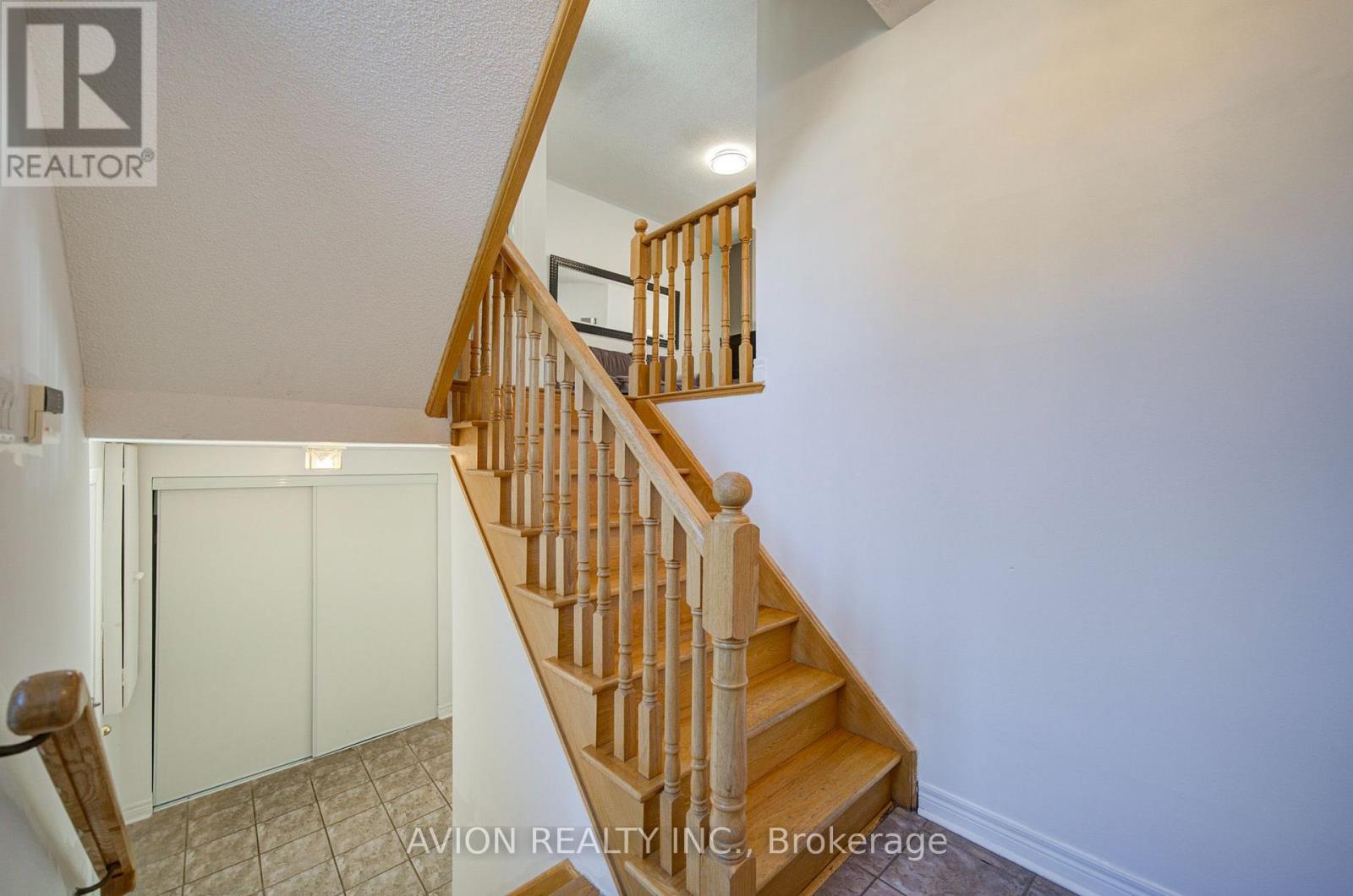 82 KIMONO CRESCENT, Richmond Hill (Rouge Woods) — photo 3