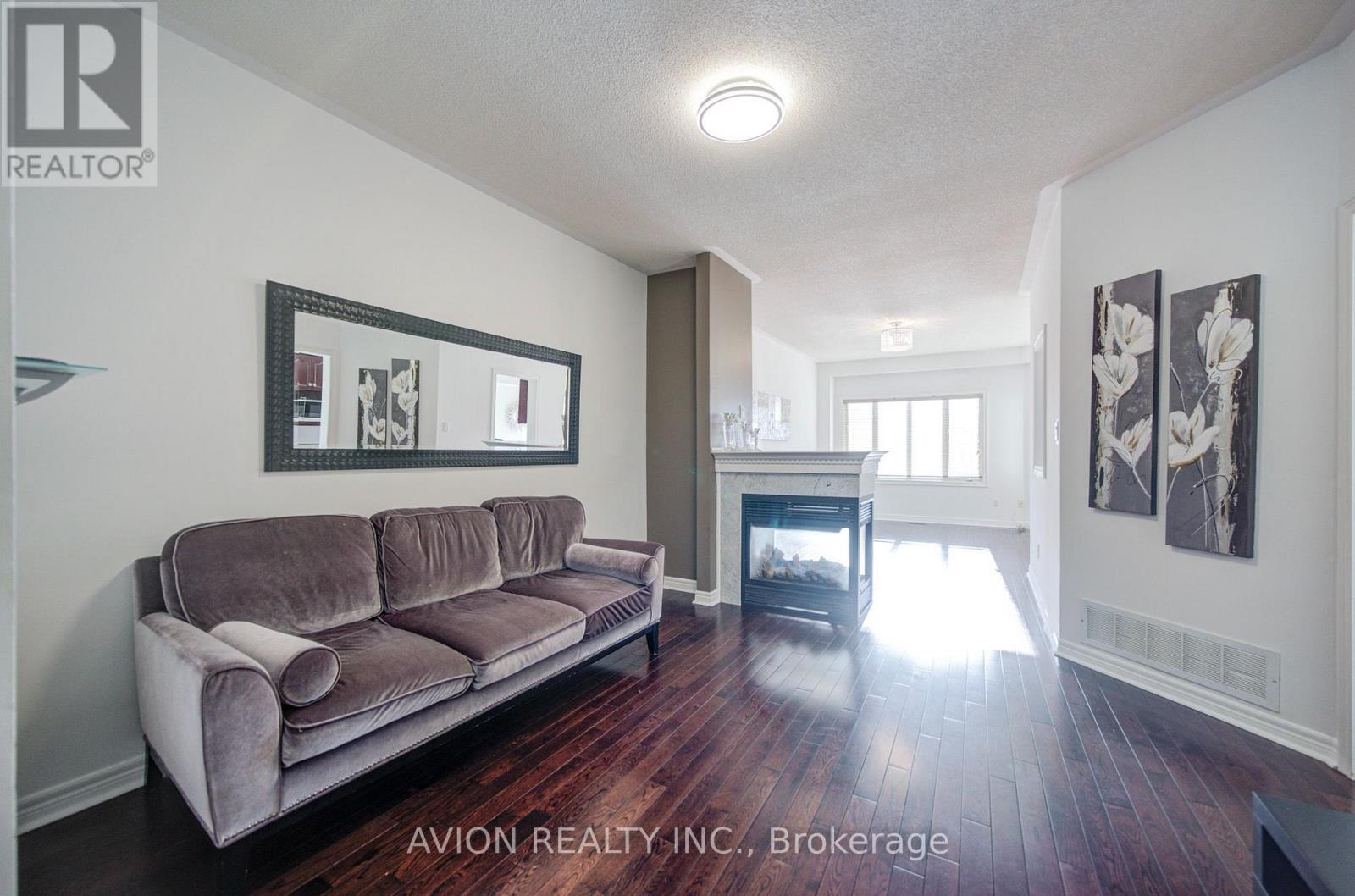 82 KIMONO CRESCENT, Richmond Hill (Rouge Woods) — photo 5