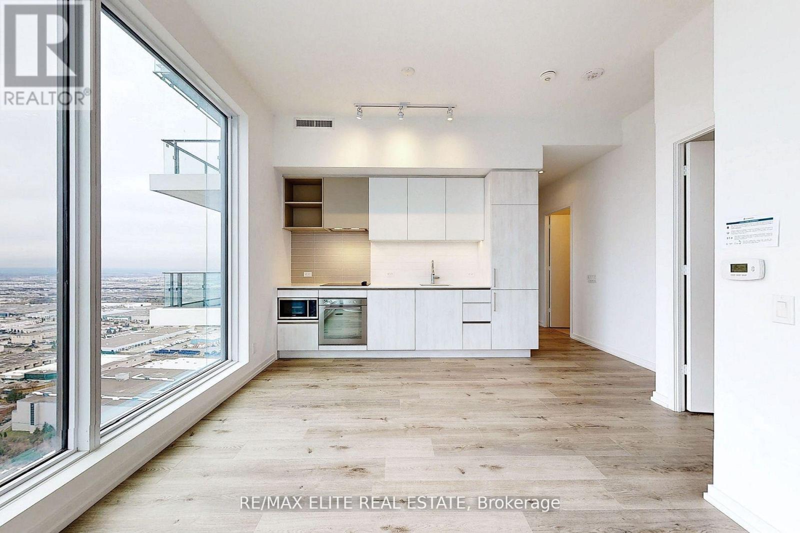 4806 - 7890 JANE STREET, Vaughan (Vaughan Corporate Centre) — photo 4