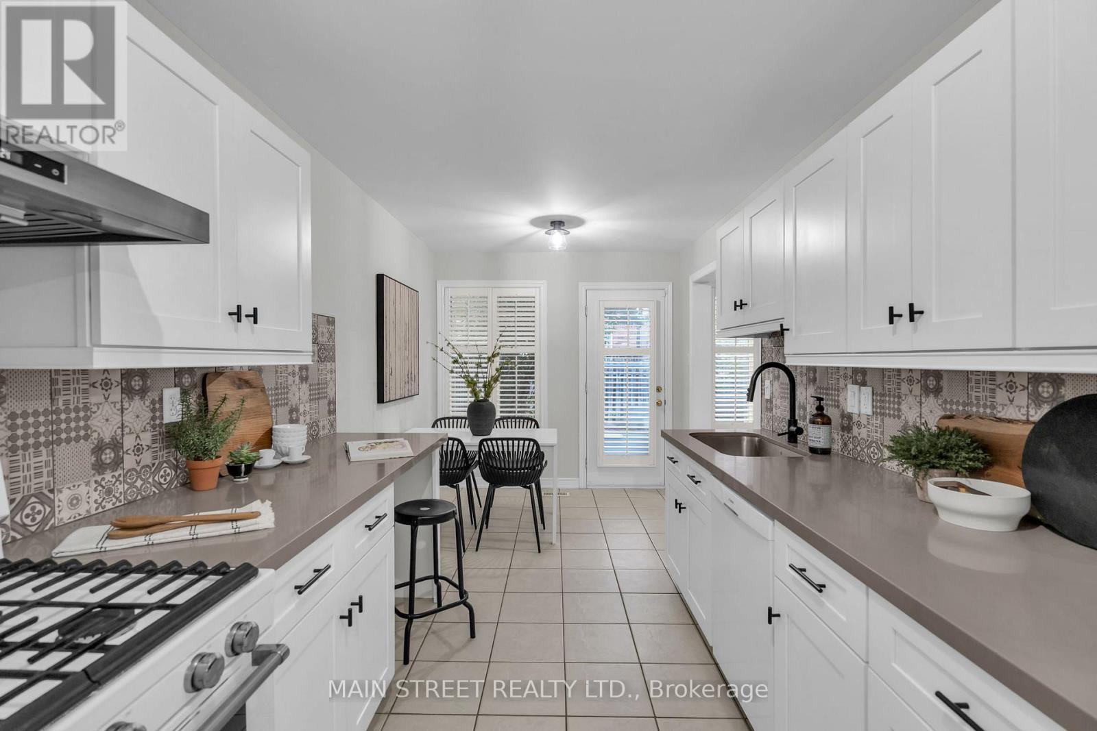 821 JOE PERSECHINI DRIVE - 11