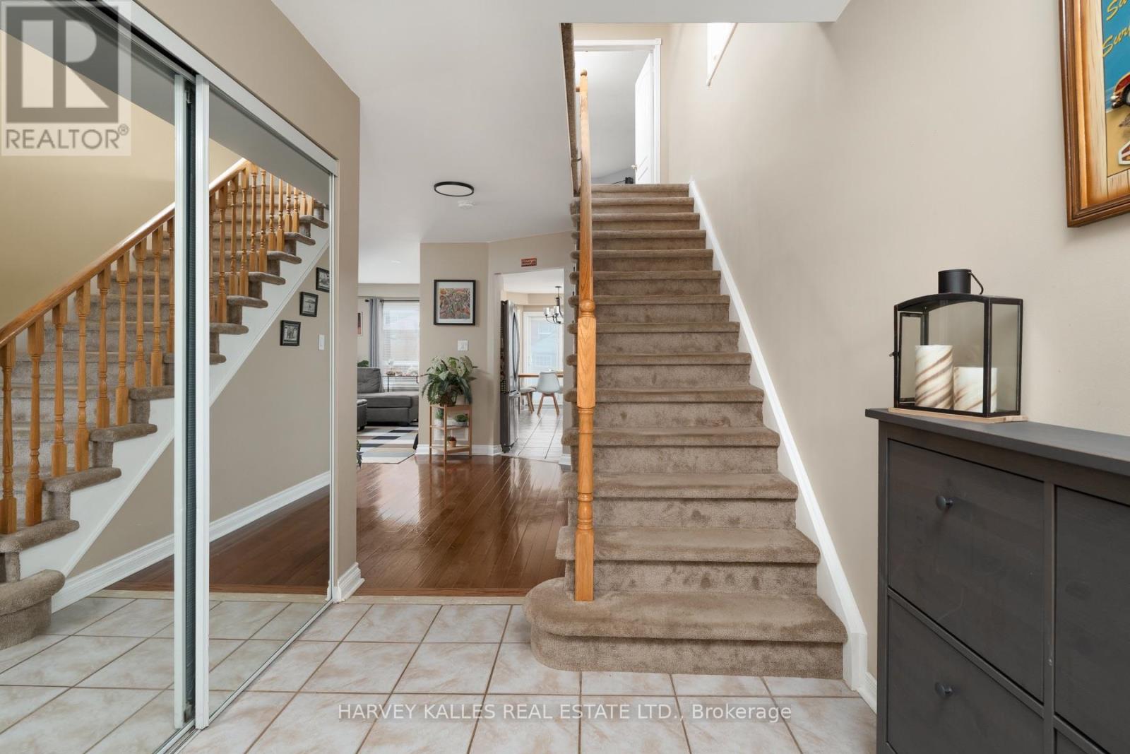 27 HIRST AVENUE, Georgina (Keswick South) — photo 4