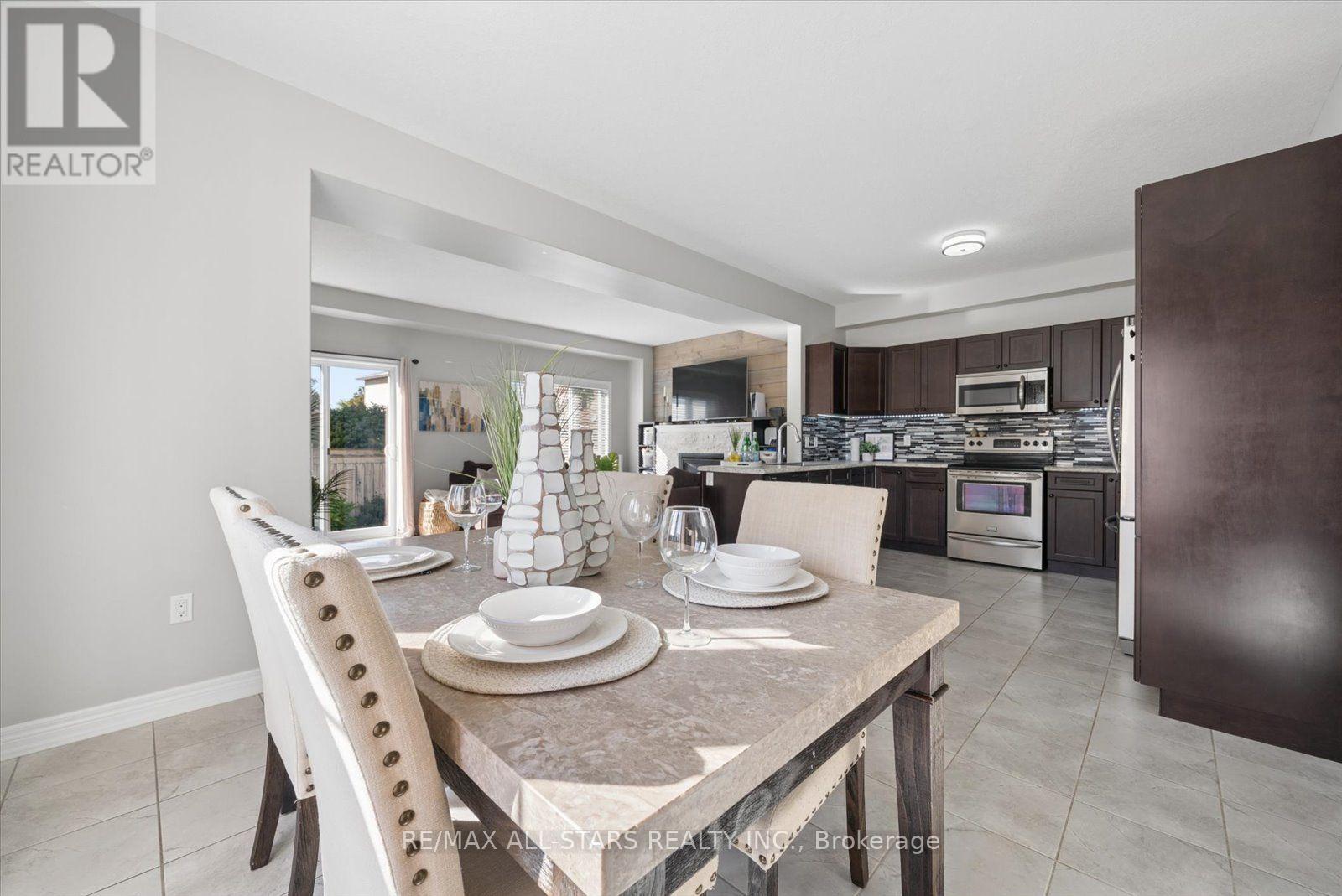 58 CARLETON TRAIL - Image 17