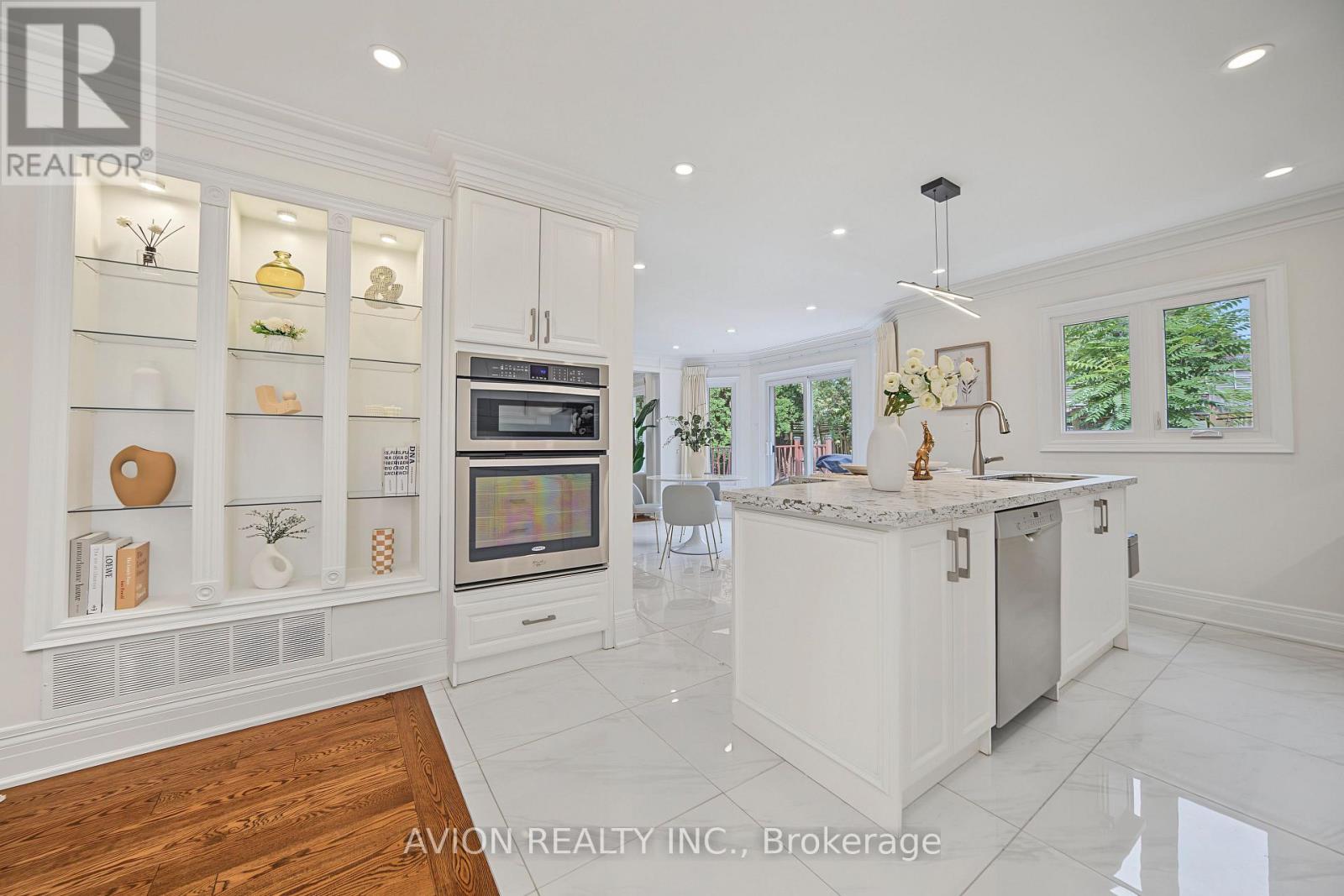 232 GREEN LANE - Image 13