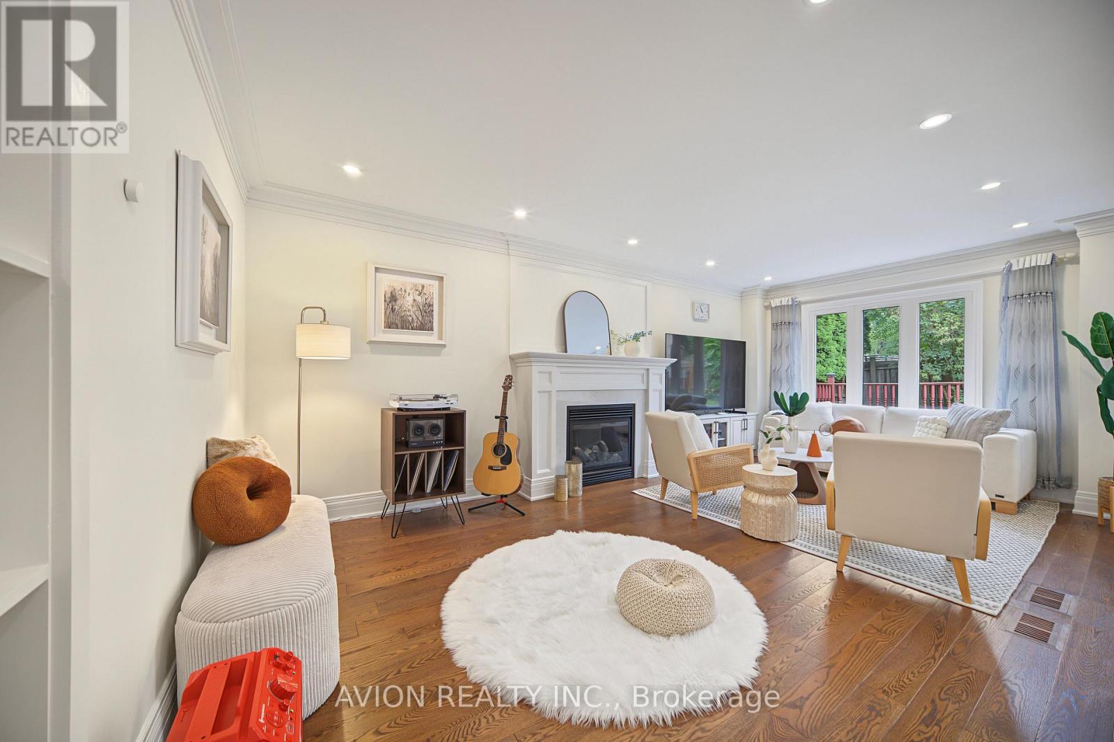 232 GREEN LANE - Image 23