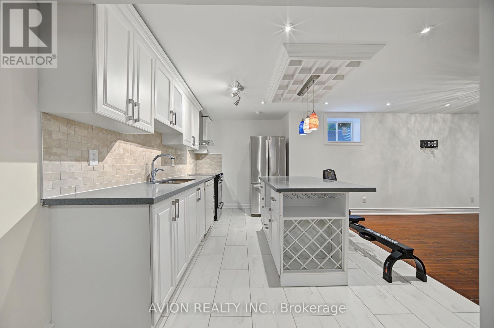 232 GREEN LANE - Image 41
