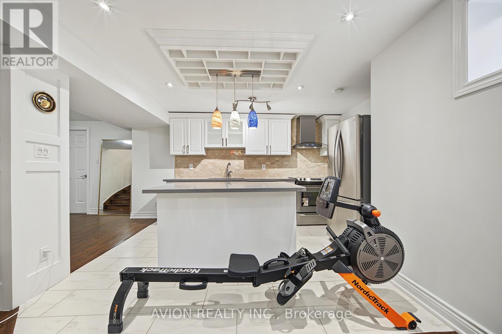 232 GREEN LANE - Image 42