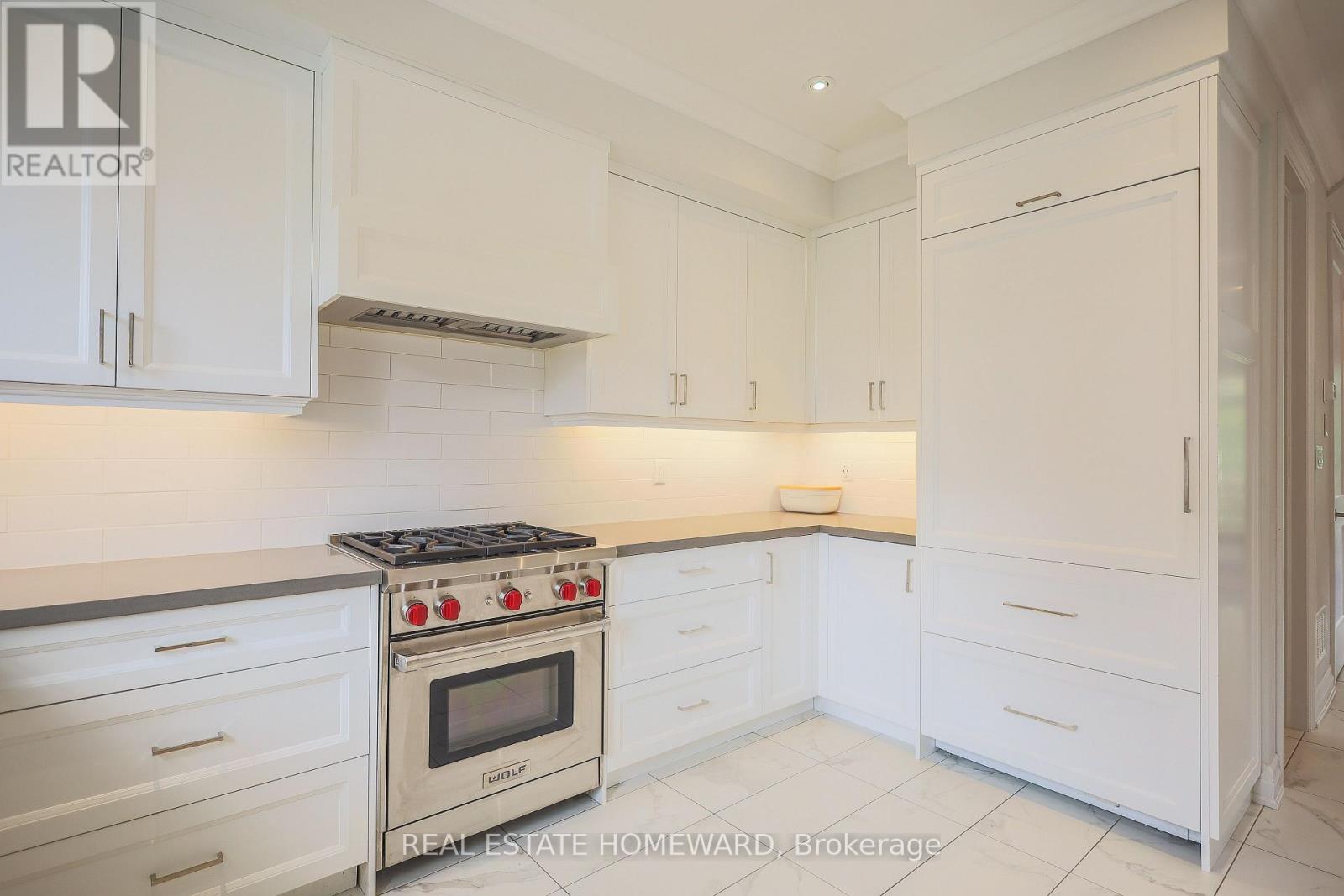 1 SAINT JULIEN COURT, Vaughan (Maple) — photo 3