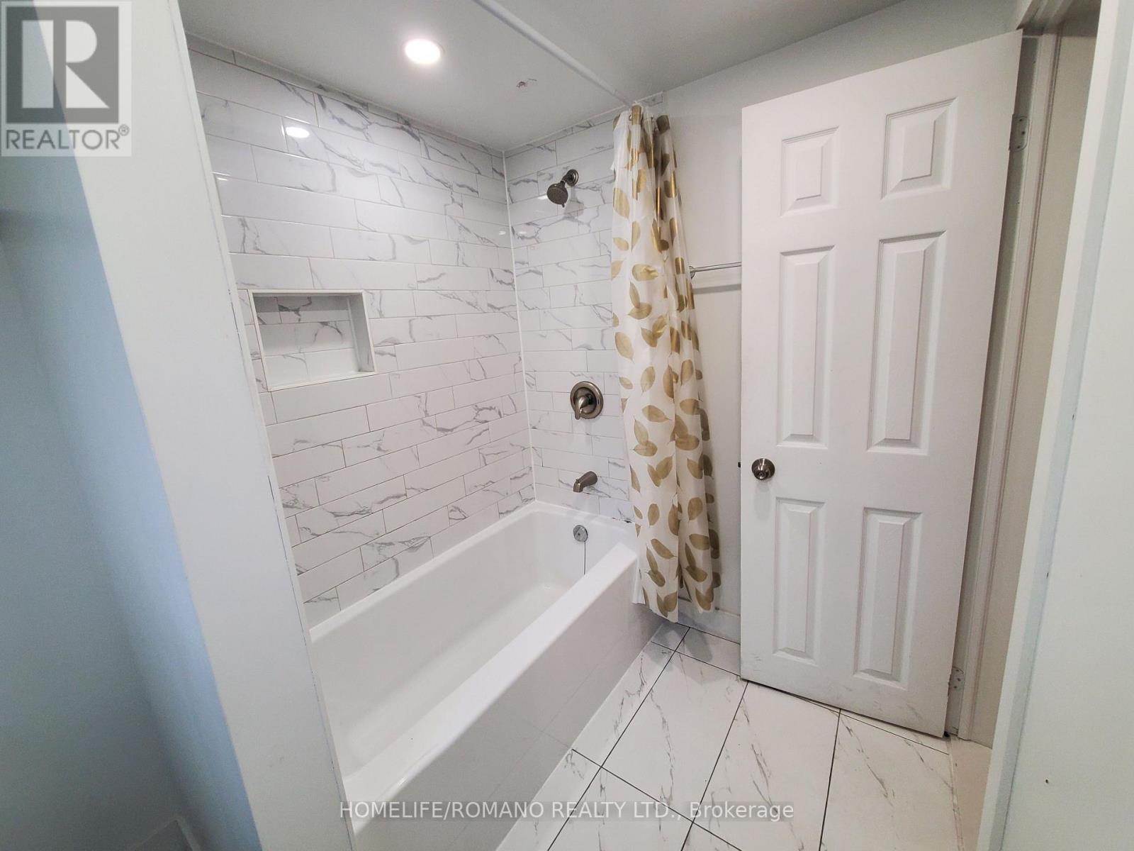 1 - 6 EARLDOWN DRIVE, Toronto (Willowridge-Martingrove-Richview) — photo 7