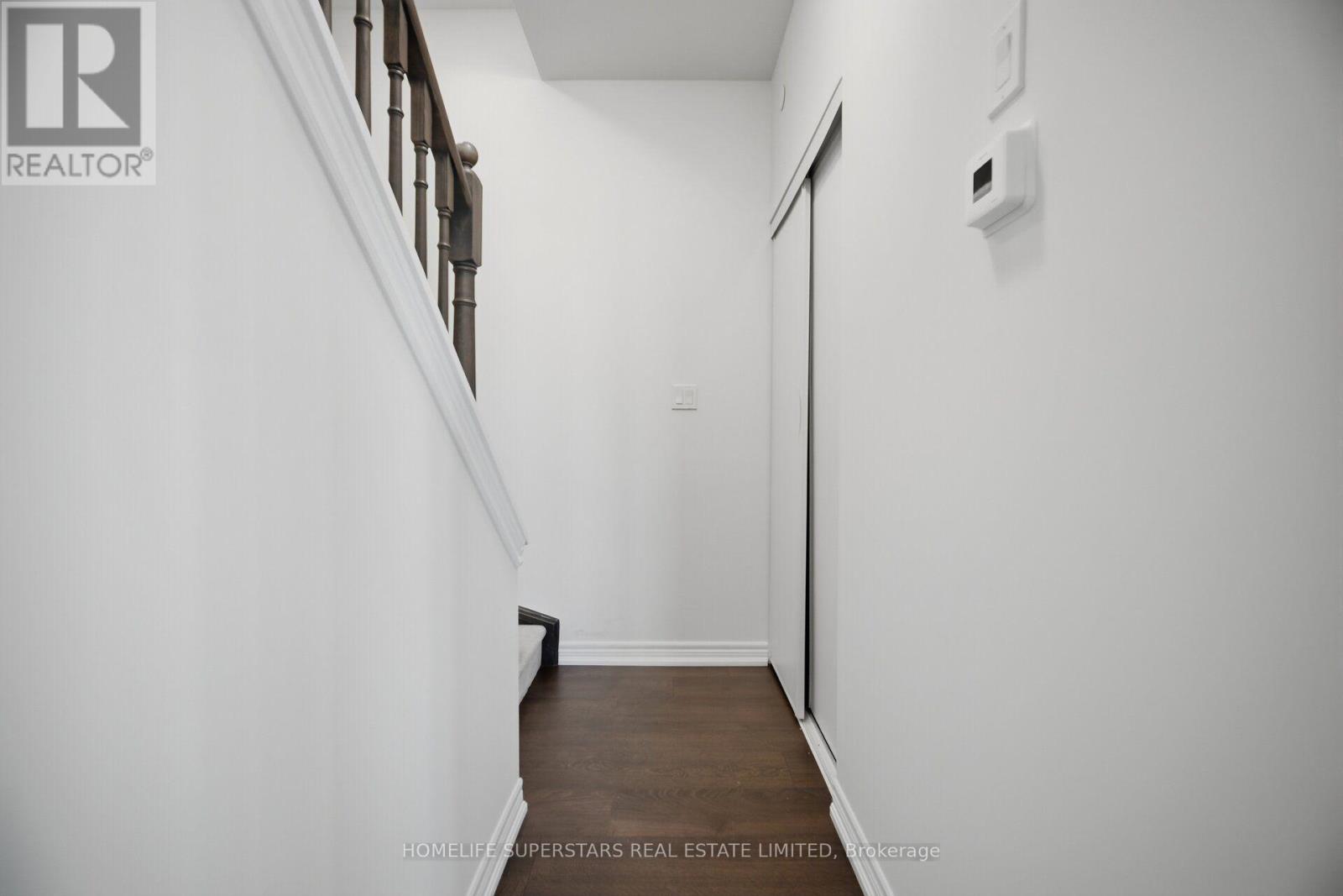 #7 2205 LILLYKIN STREET - 20