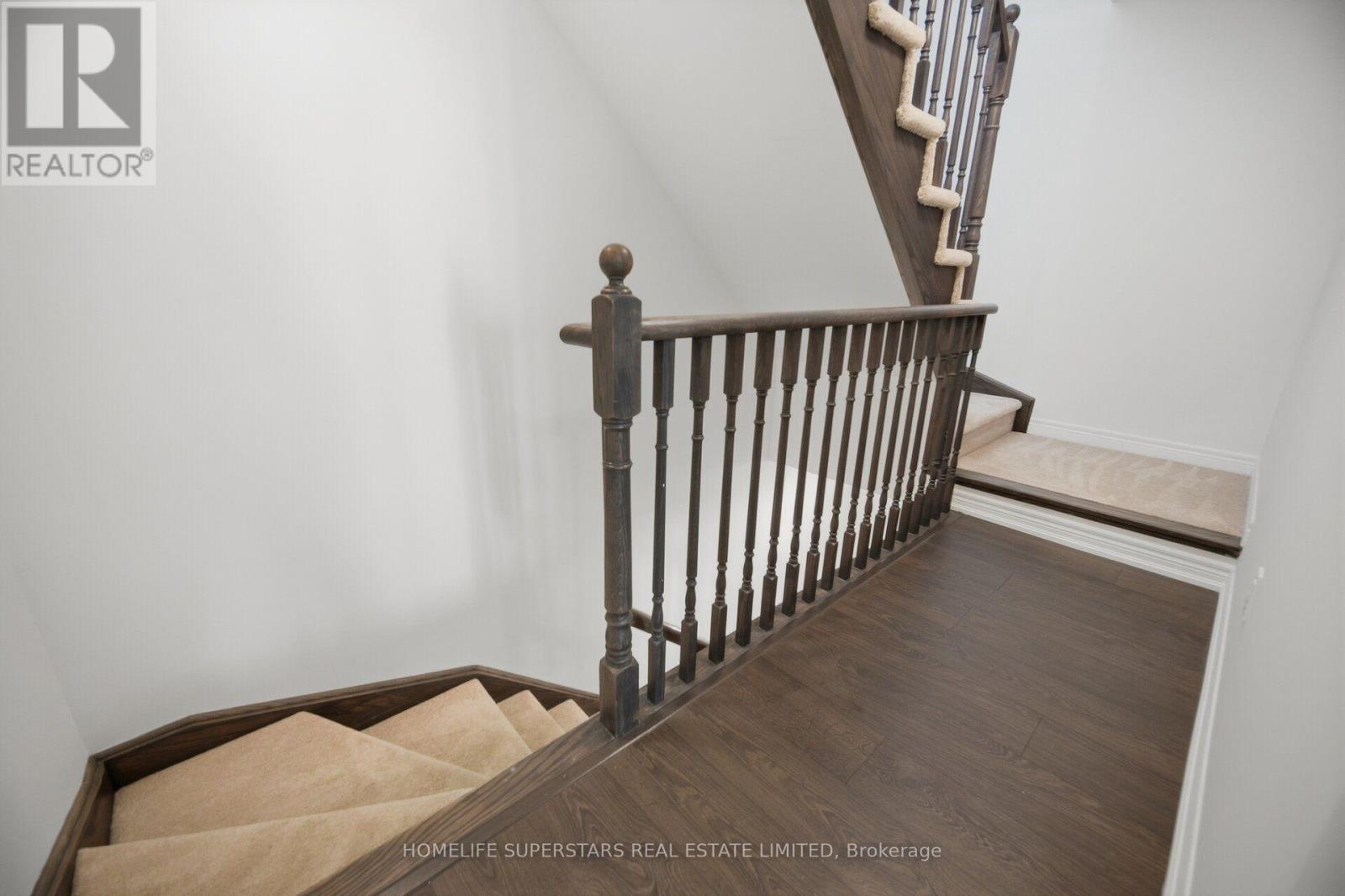 #7 2205 LILLYKIN STREET - 21
