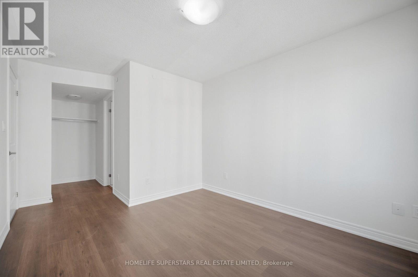 #7 2205 LILLYKIN STREET - 24