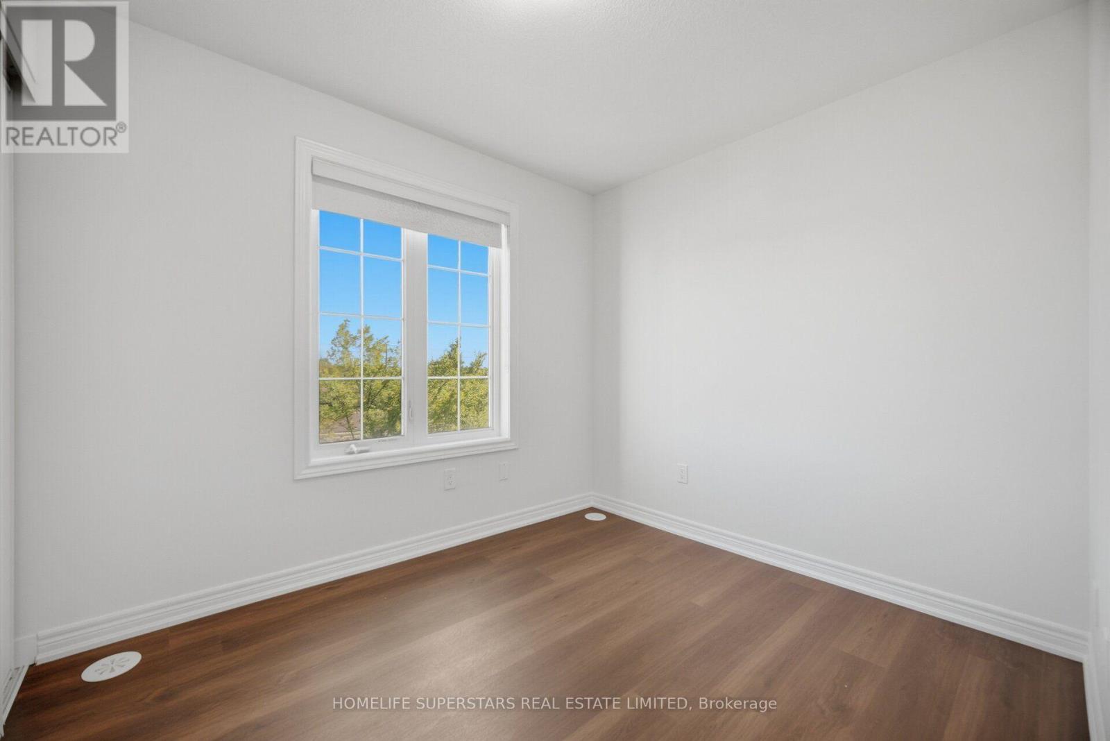#7 2205 LILLYKIN STREET - 30