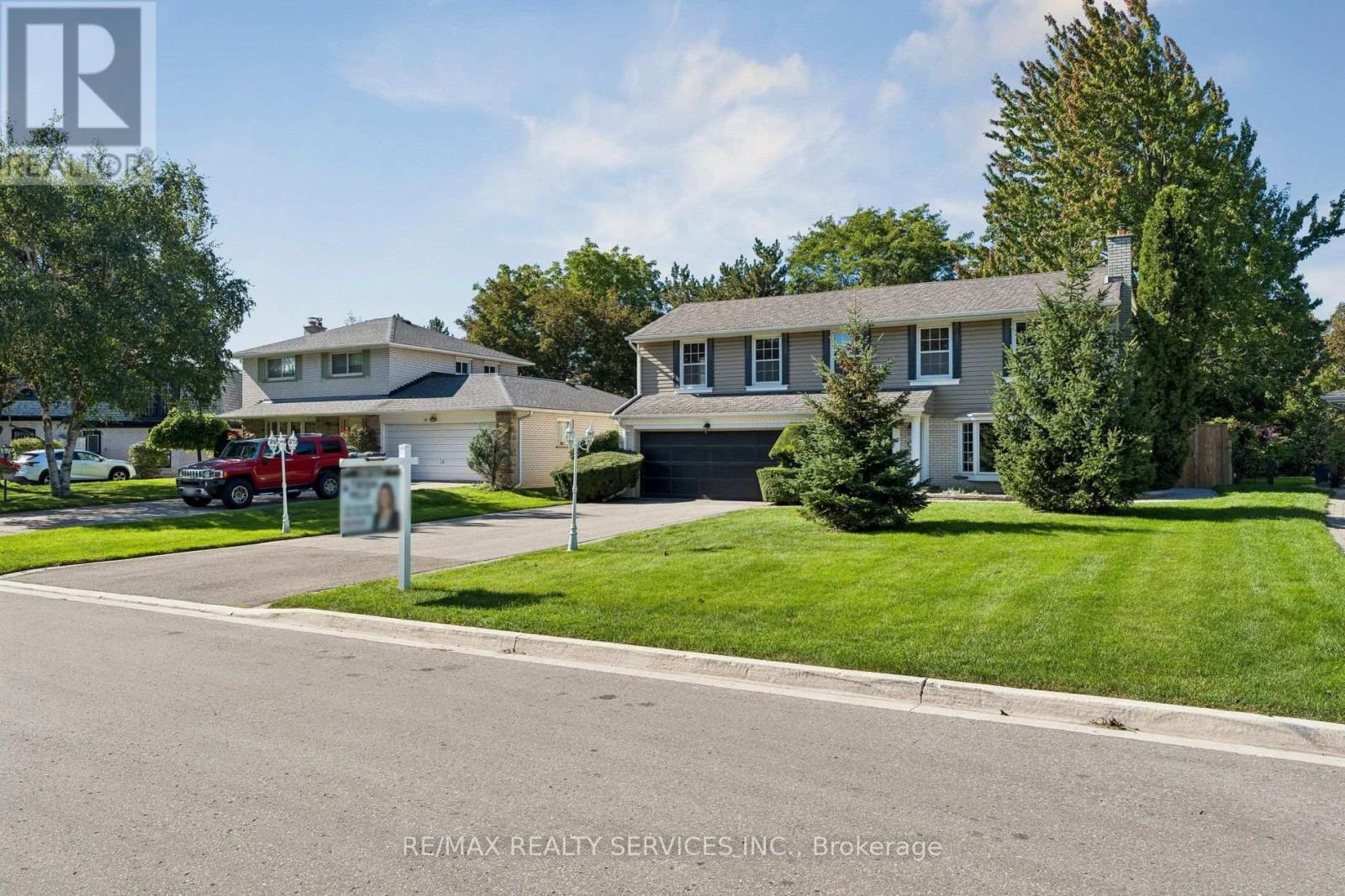 16 MALVERN COURT - 2