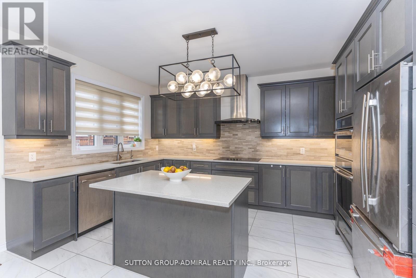 30 ALBERT SPENCER AVENUE - 18
