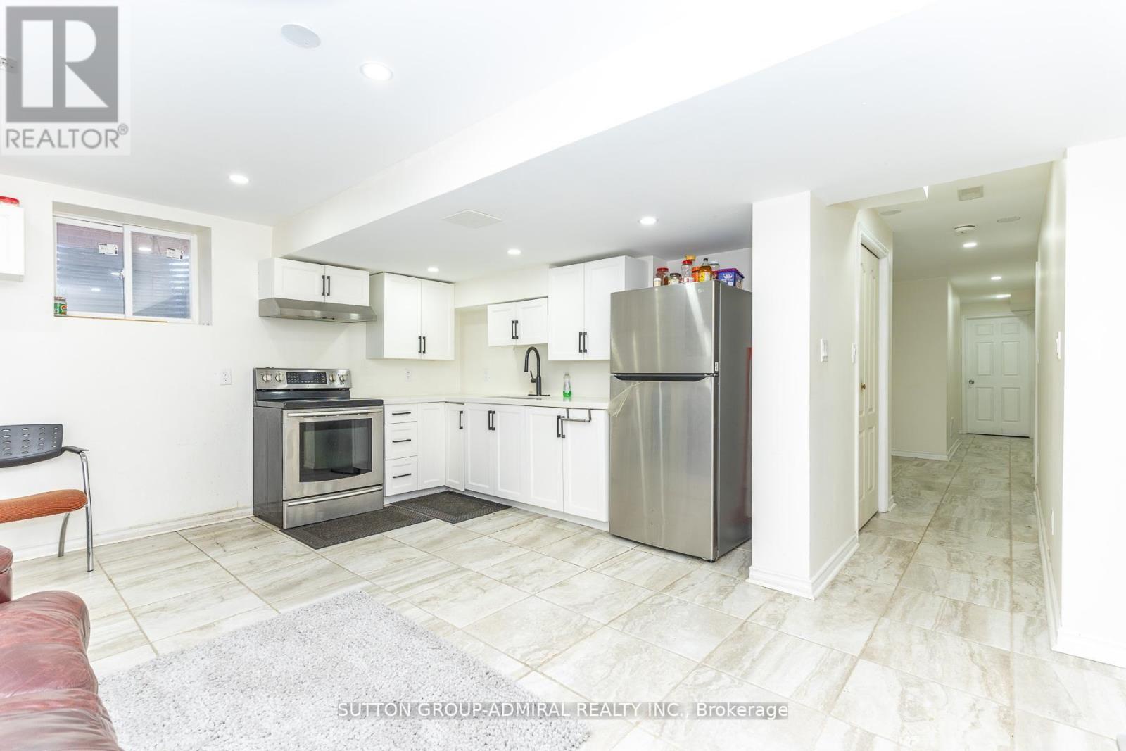 30 ALBERT SPENCER AVENUE - 34