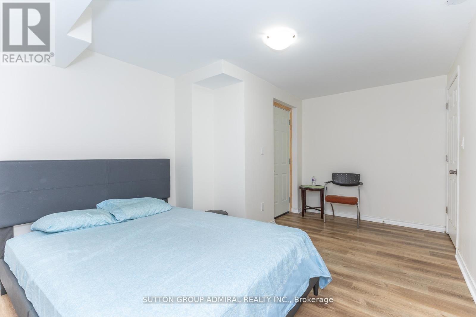 30 ALBERT SPENCER AVENUE - 39