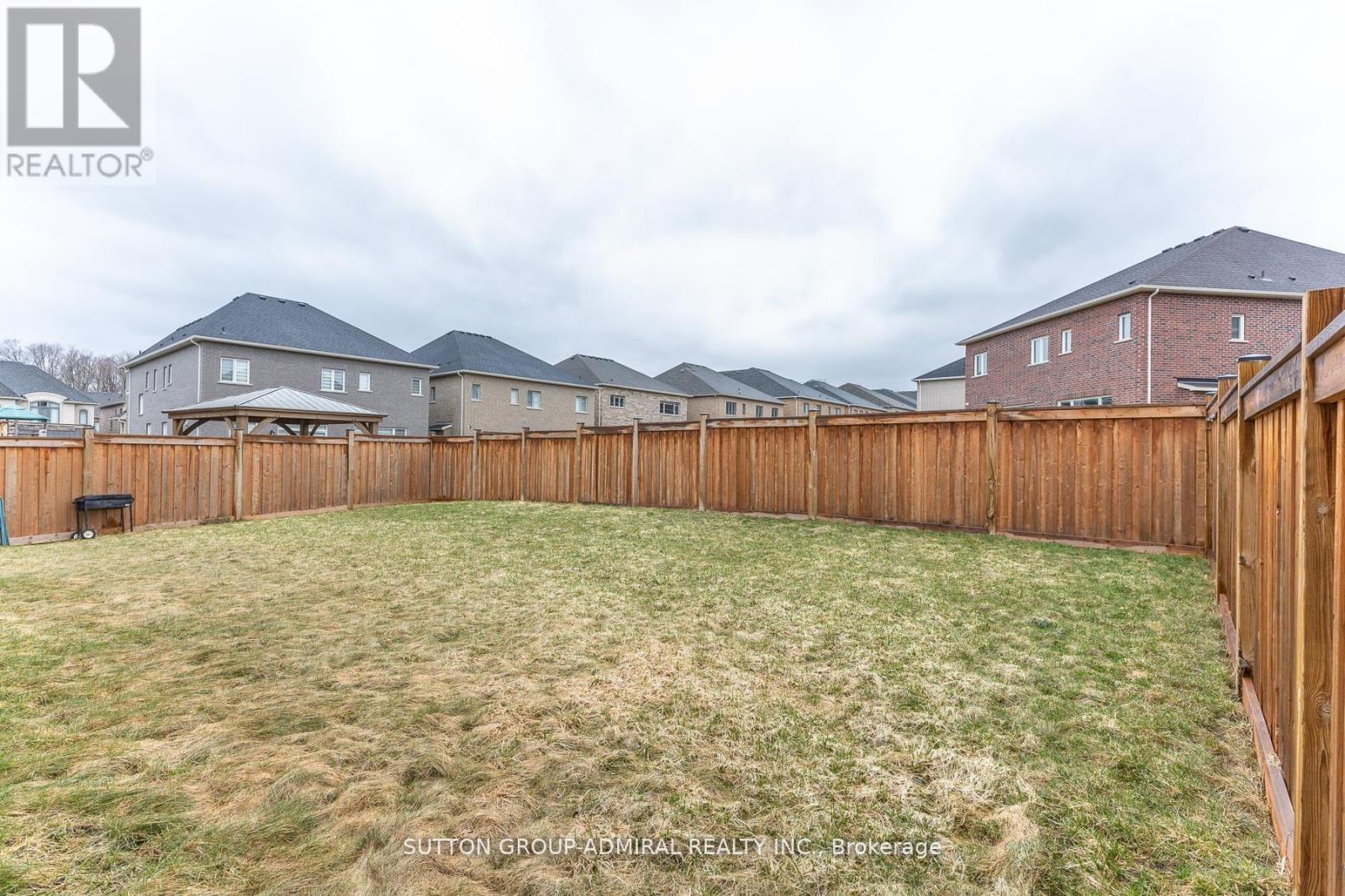 30 ALBERT SPENCER AVENUE - 43