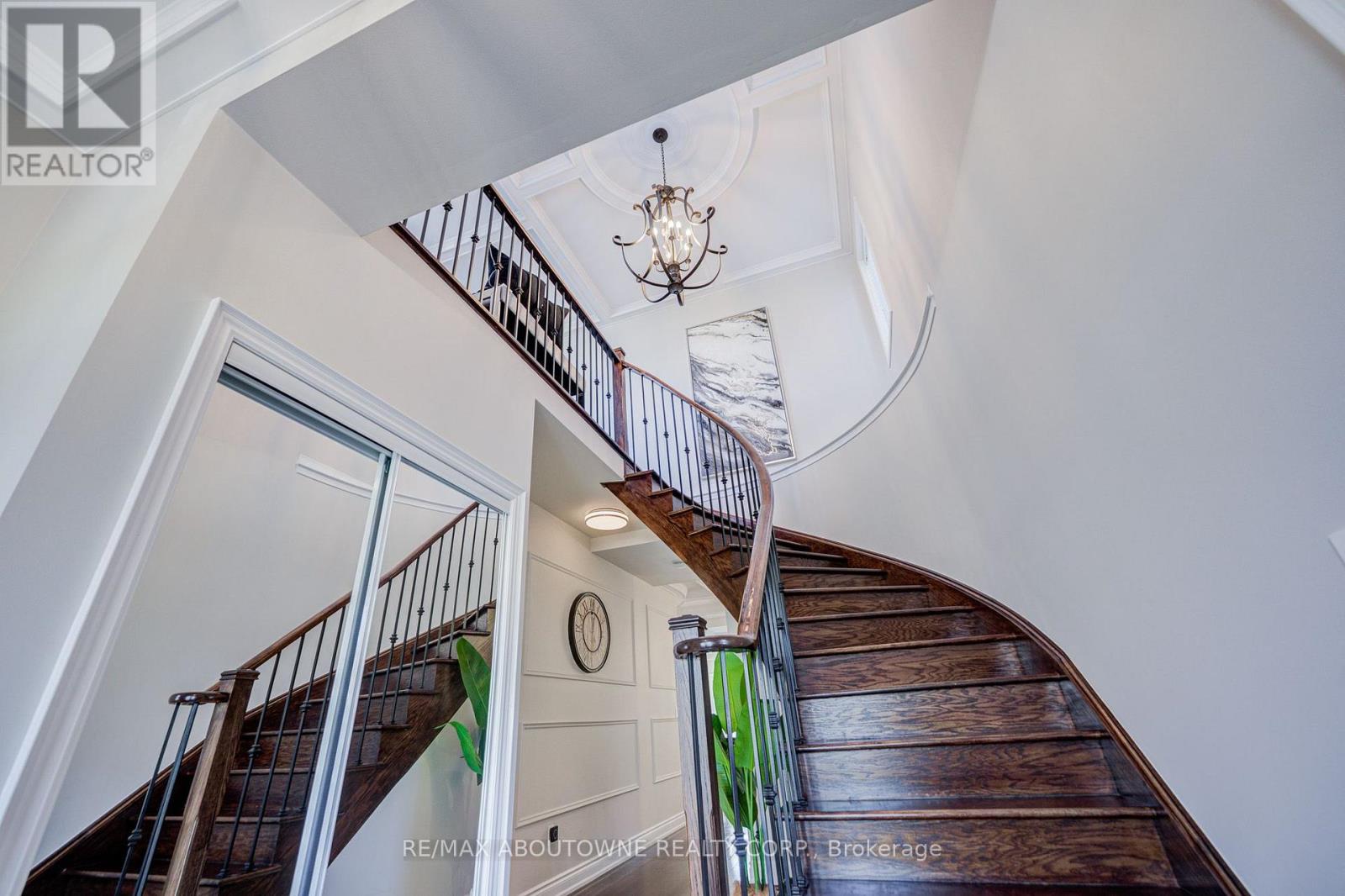 4228 FULLER CRESCENT, Burlington (Alton) — photo 5